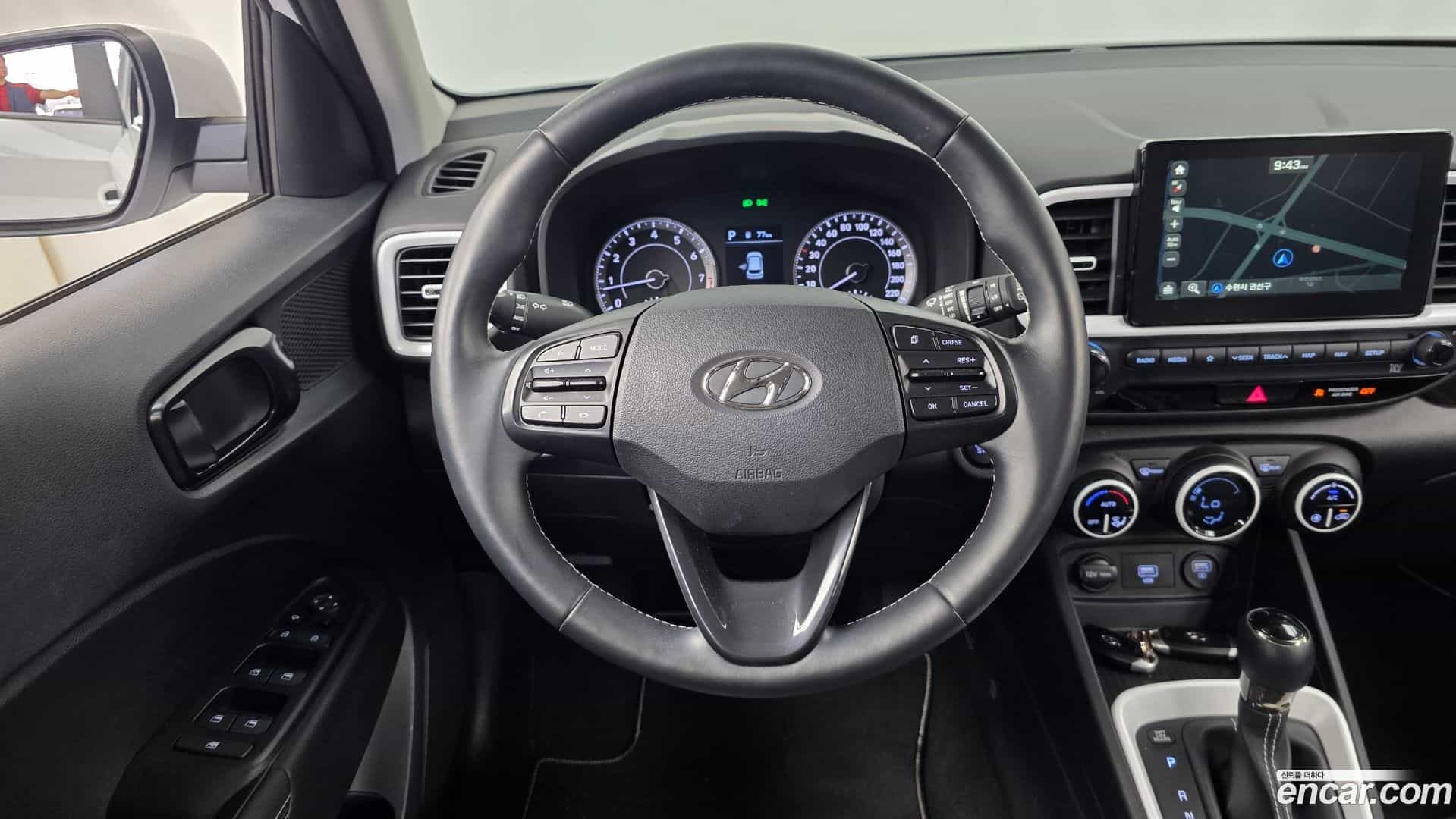Venue Hyundai 2019.10-OPTION-017