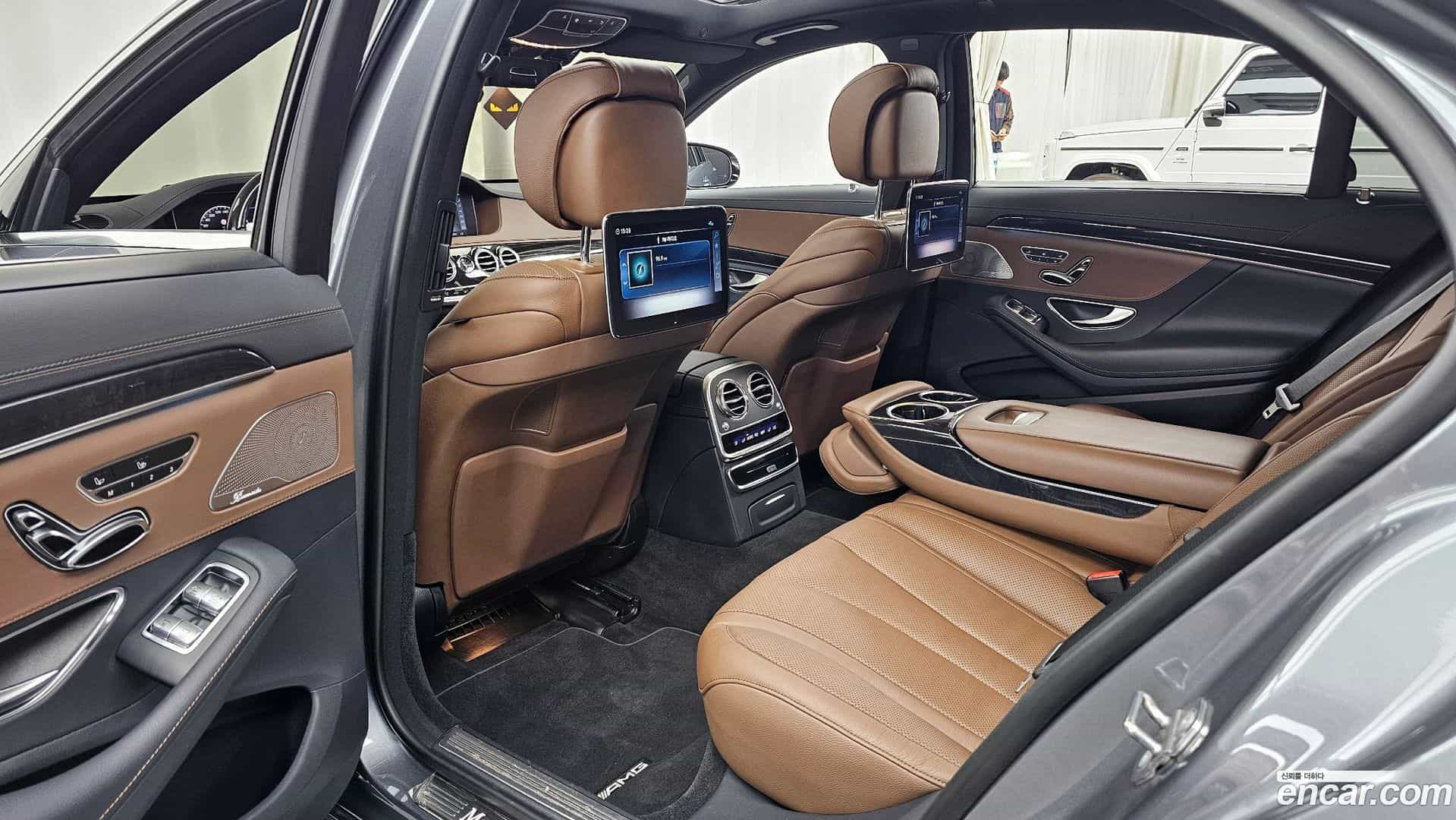 S-Class Mercedes-Benz 2020.10-INNER-036