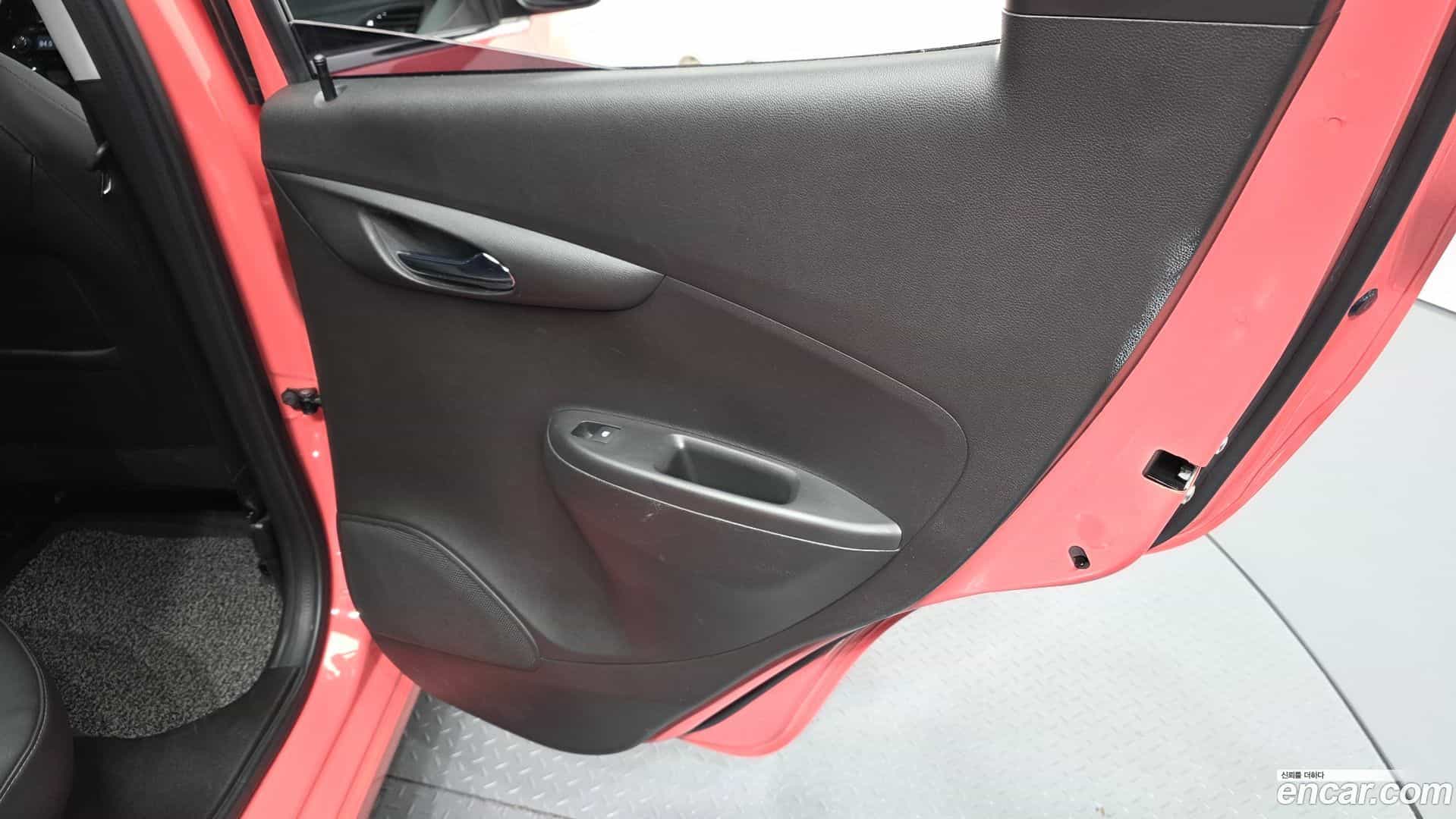 Spark Chevrolet 2017.7-INNER-035