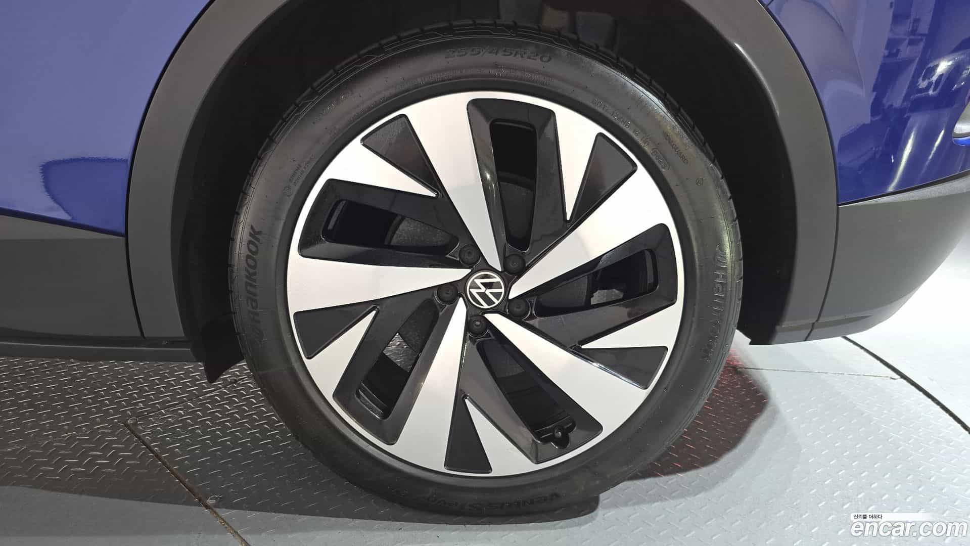 ID.4 Volkswagen 2023.11-OUTER-031