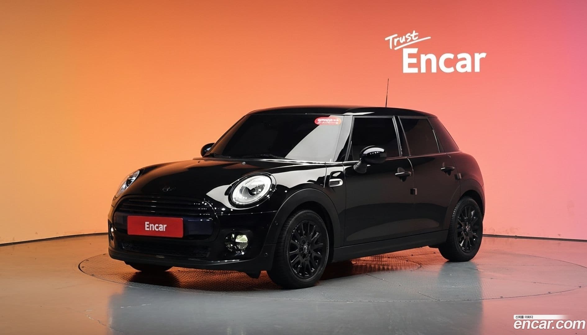 Main__Slider__Photo:Cooper Mini 2017.7-0