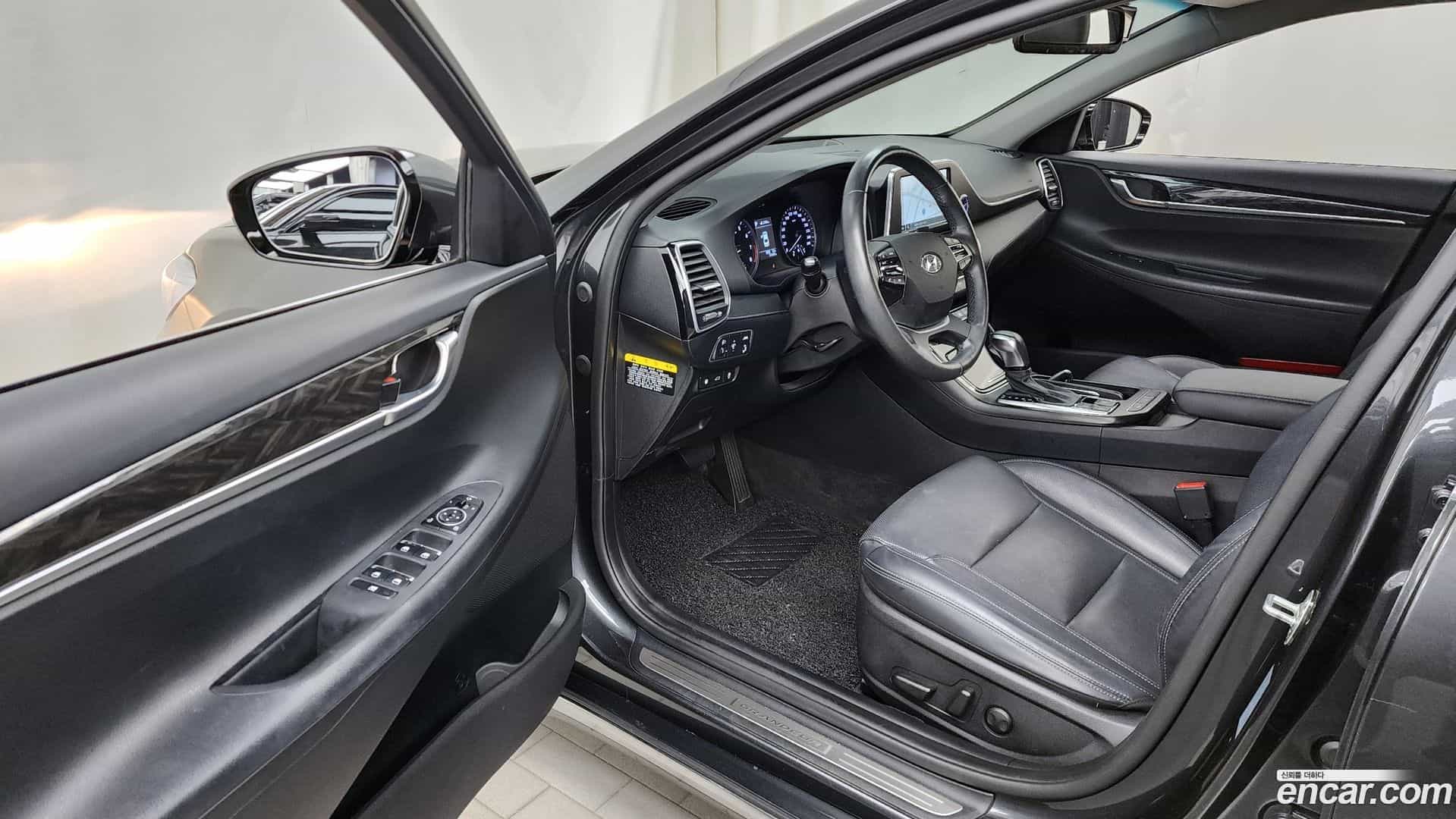 Grandeur Hyundai 2019.9-INNER-010