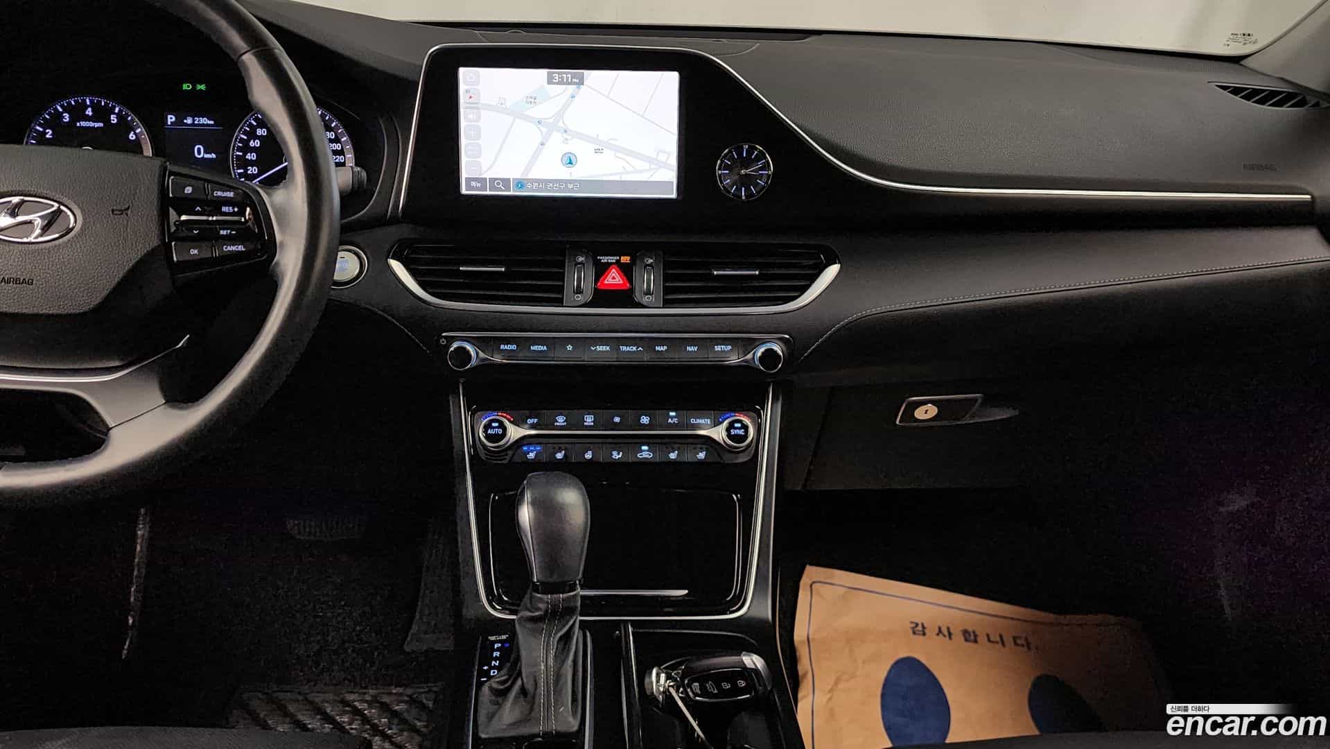 Grandeur Hyundai 2019.9-OPTION-018