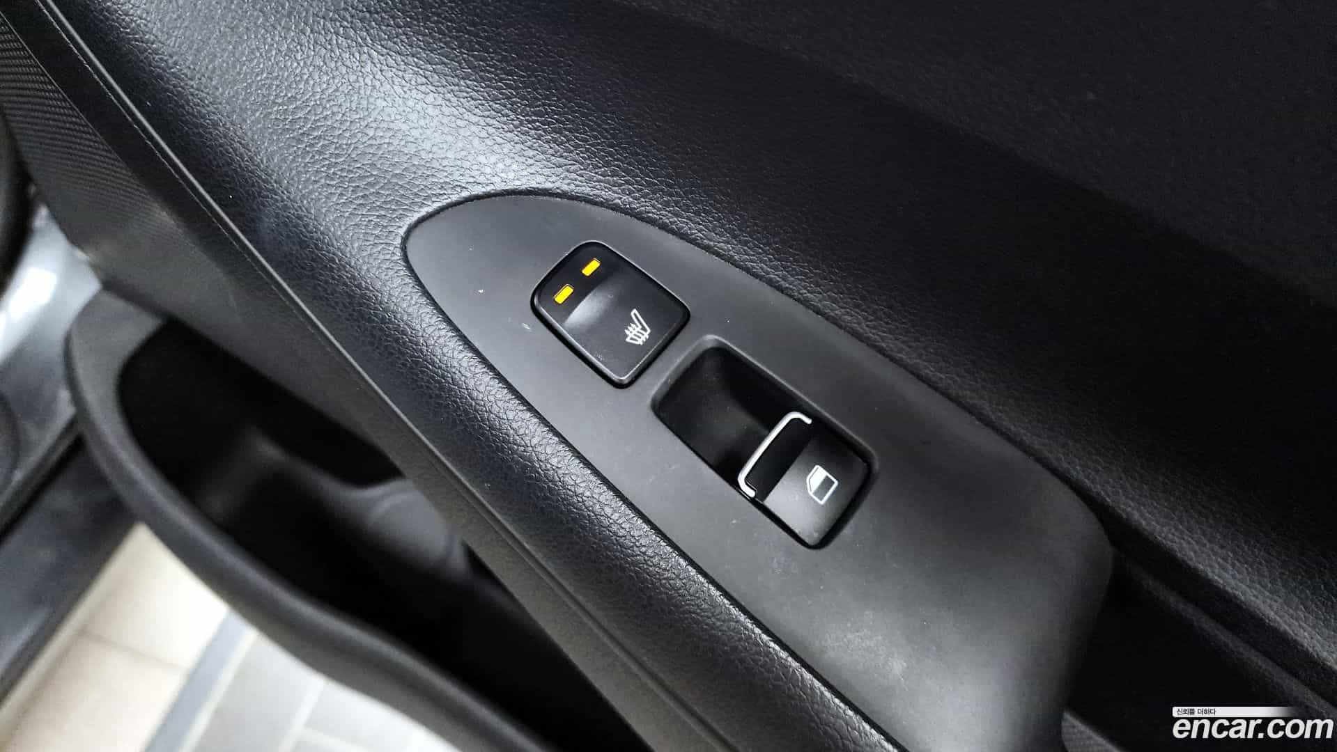 Grandeur Hyundai 2019.9-OPTION-023