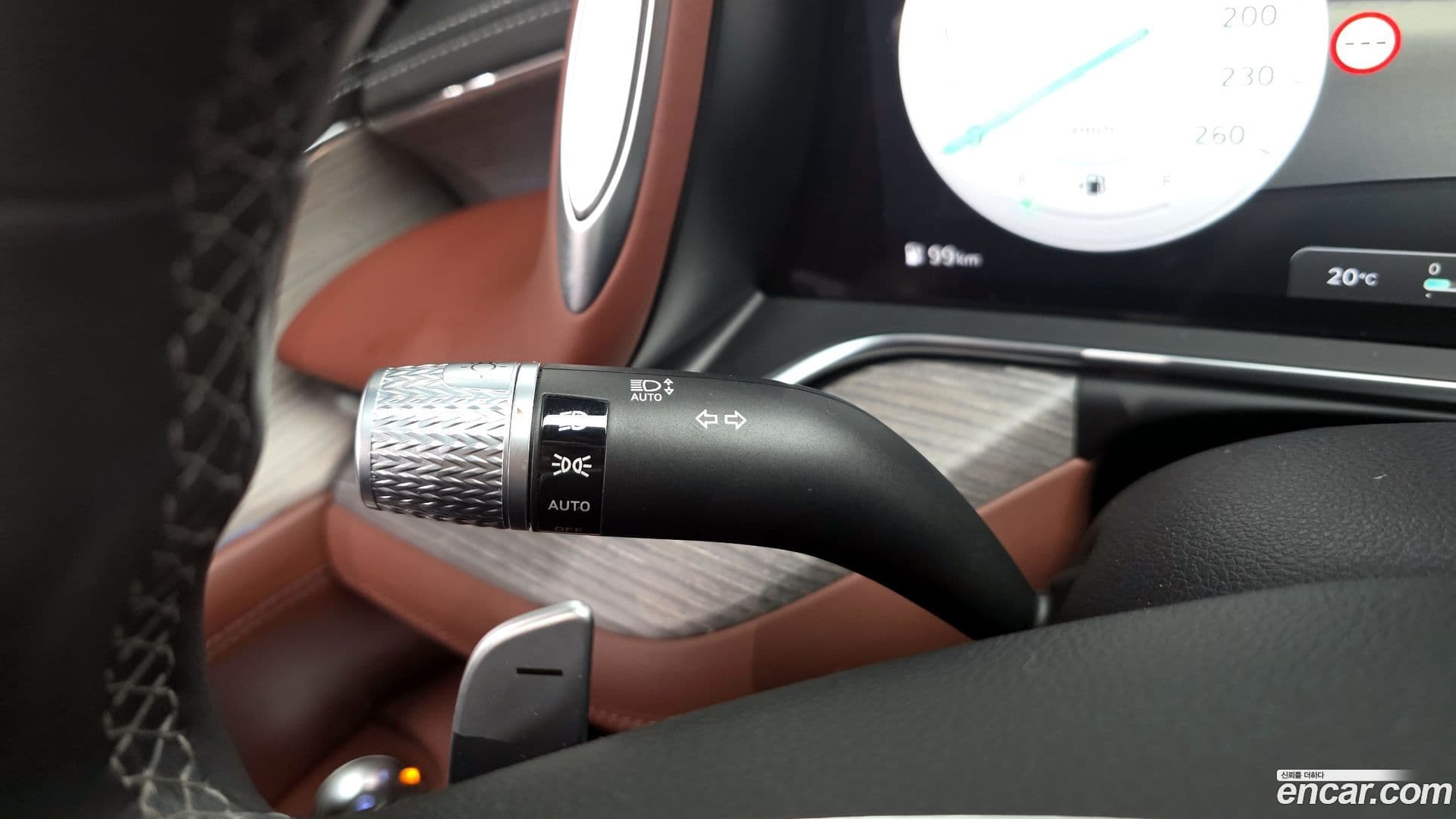 Main__Slider__Photo:G90 Genesis 2022.6-27