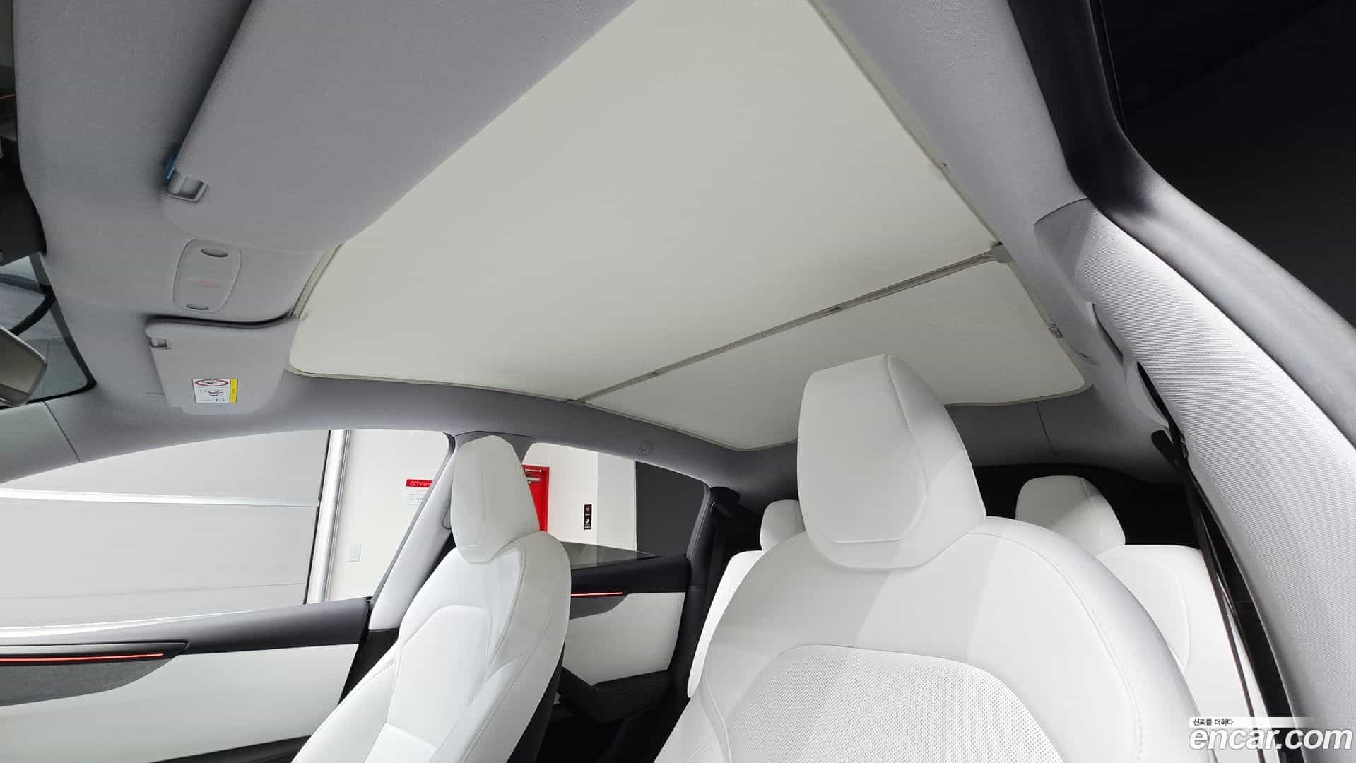 Model Y Tesla 2025.4-OPTION-024