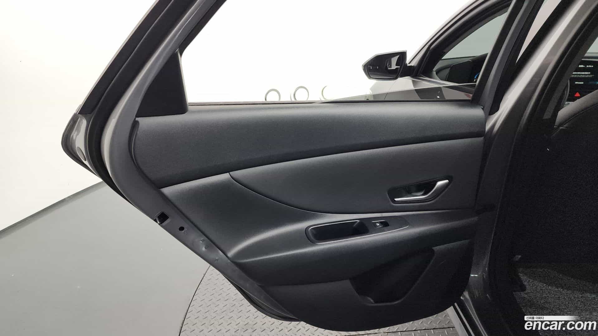 AVANTE Hyundai 2025.3-INNER-035