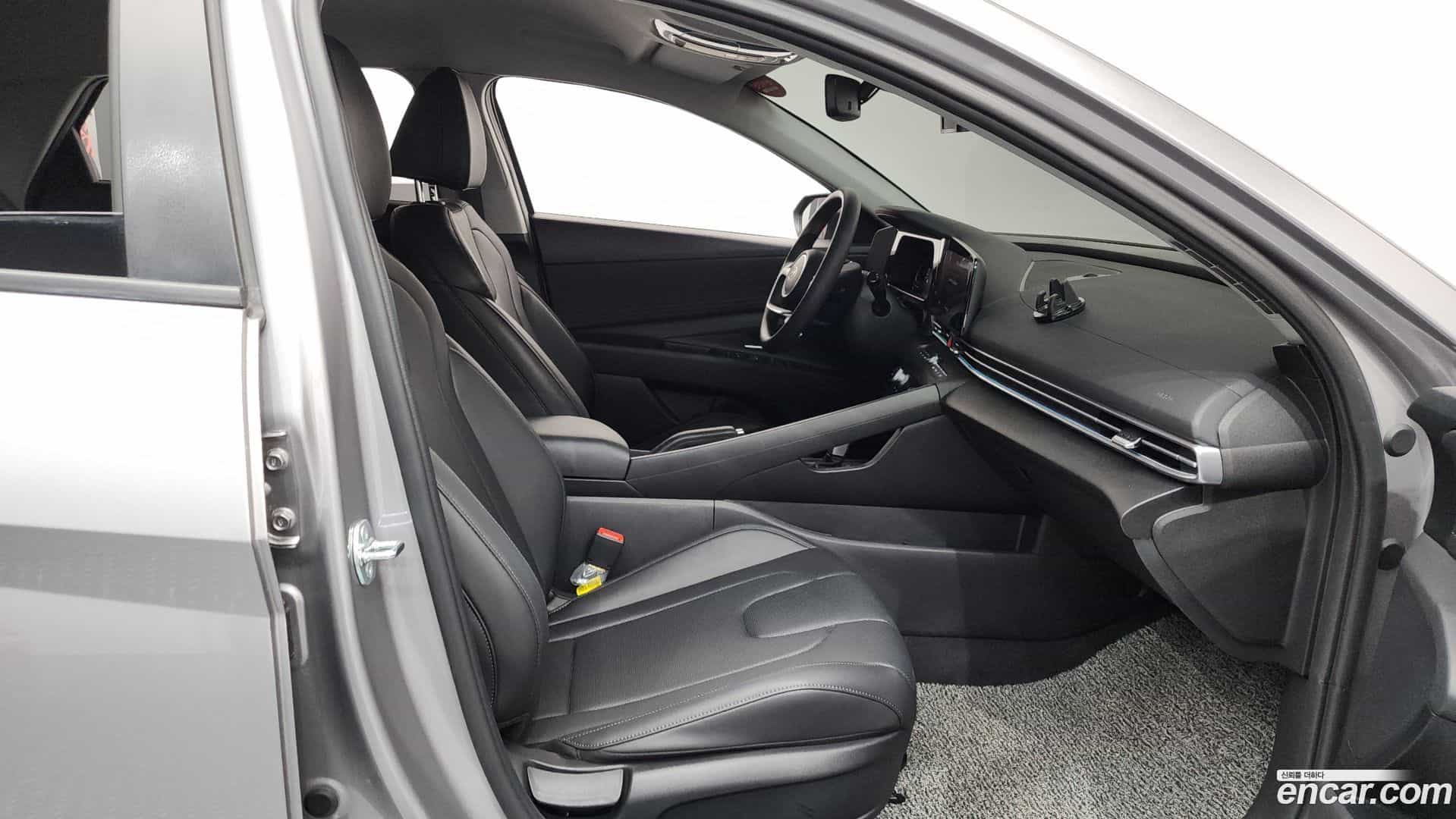 AVANTE Hyundai 2025.3-INNER-036