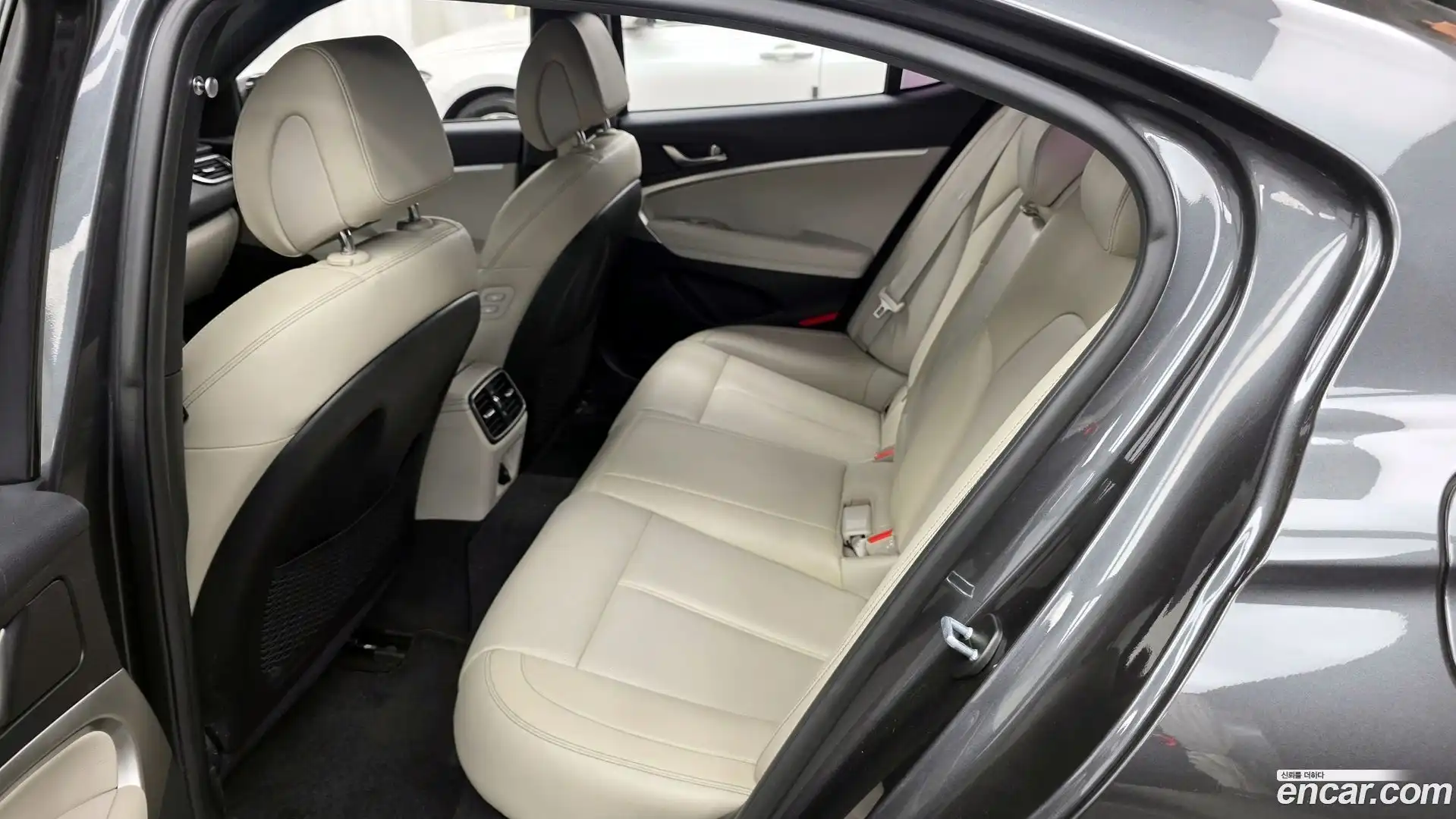 G70 Genesis 2020.11-INNER-036