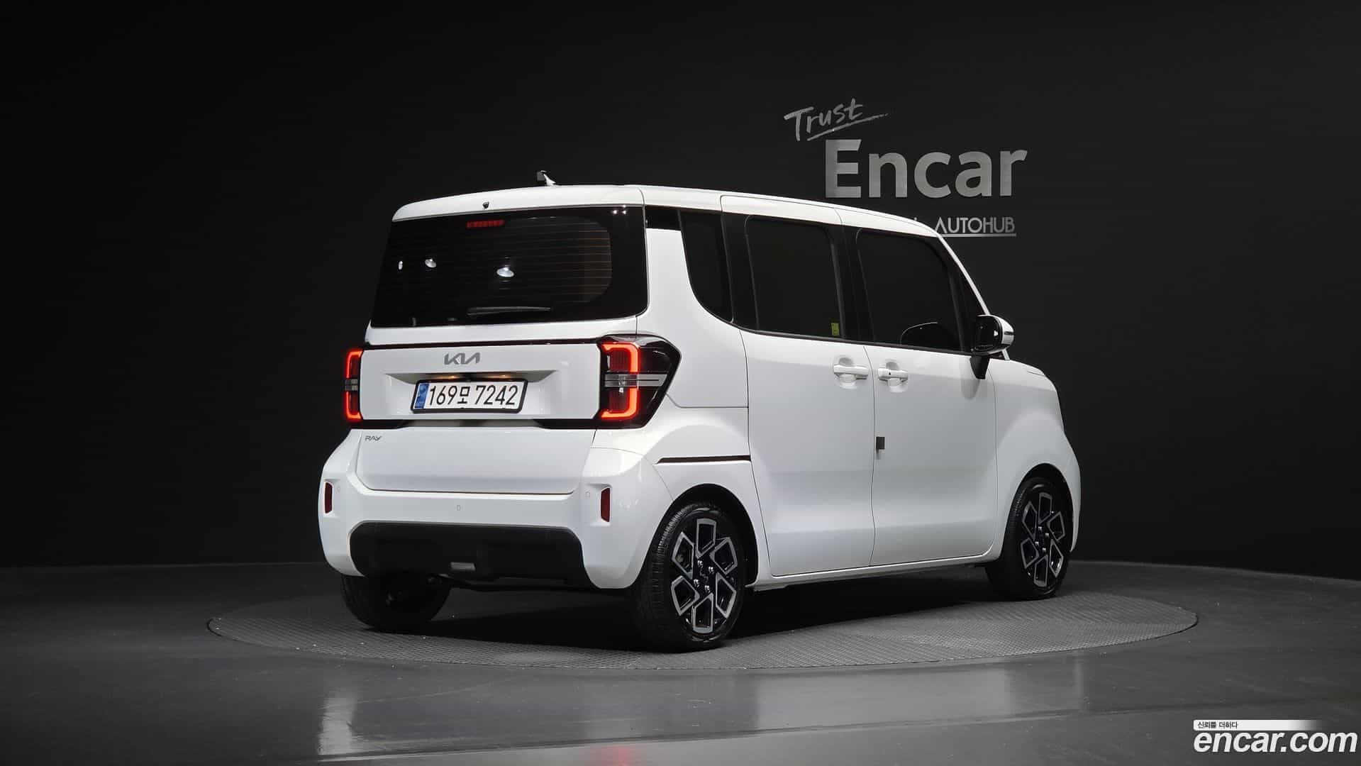 RAY Kia 2023.6-OUTER-002