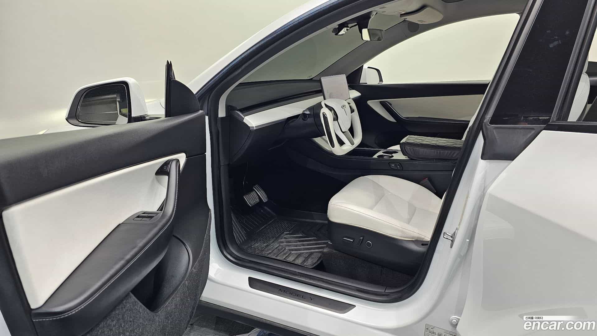 Model Y Tesla 2021.5-INNER-010