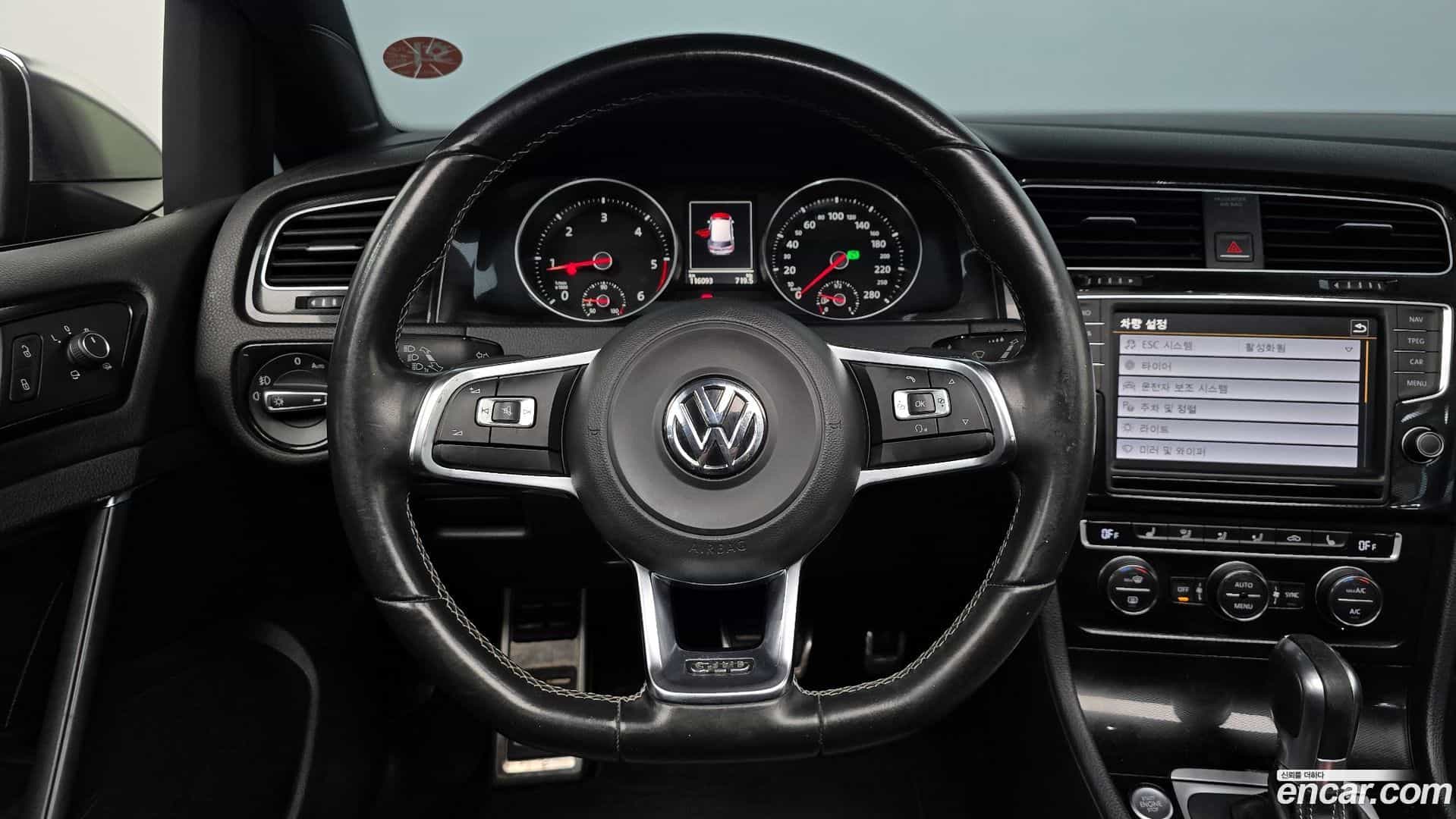 Golf Volkswagen 2015.9-OPTION-017