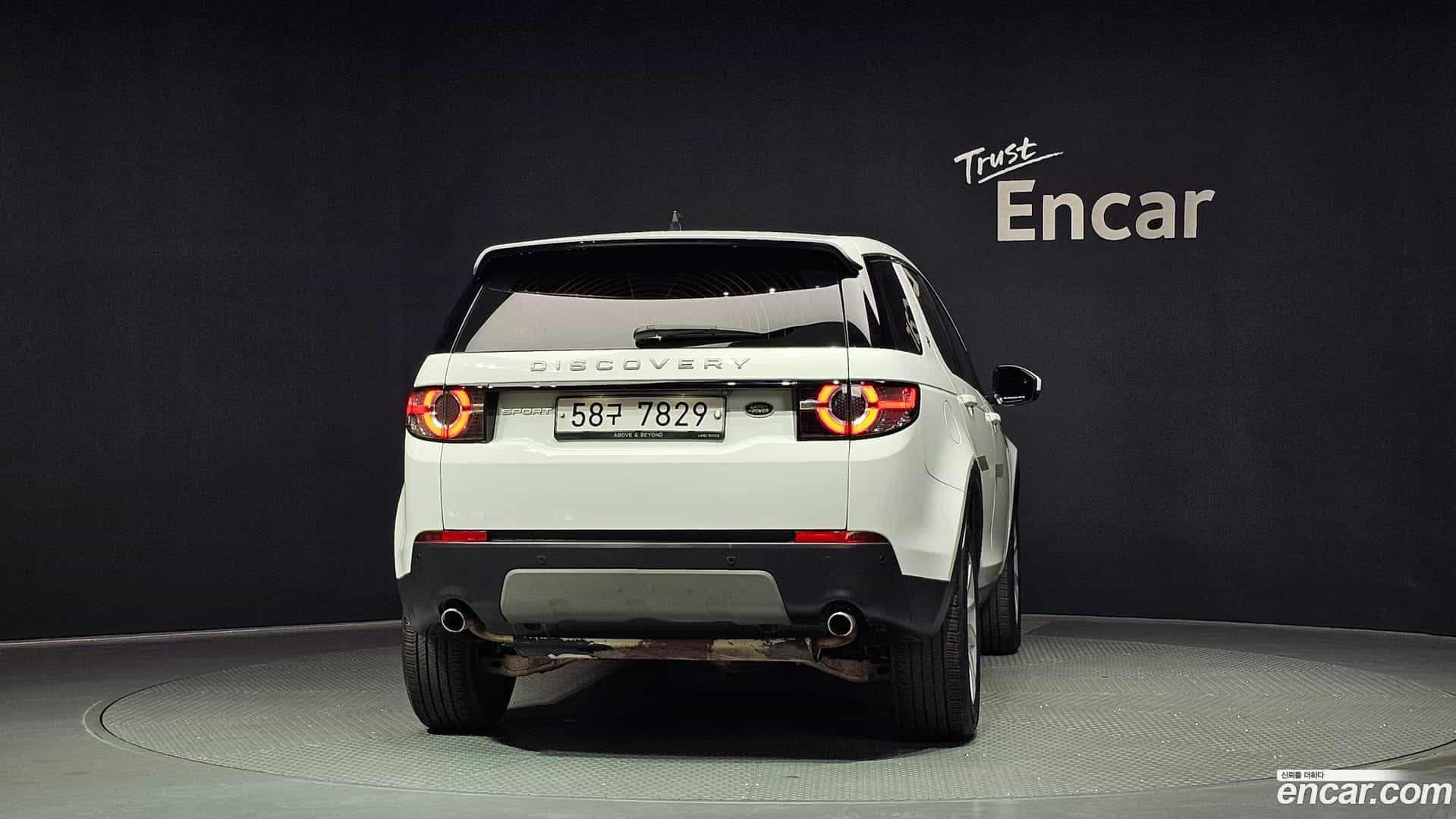 Discovery Sport Land Rover 2019.5-OUTER-004