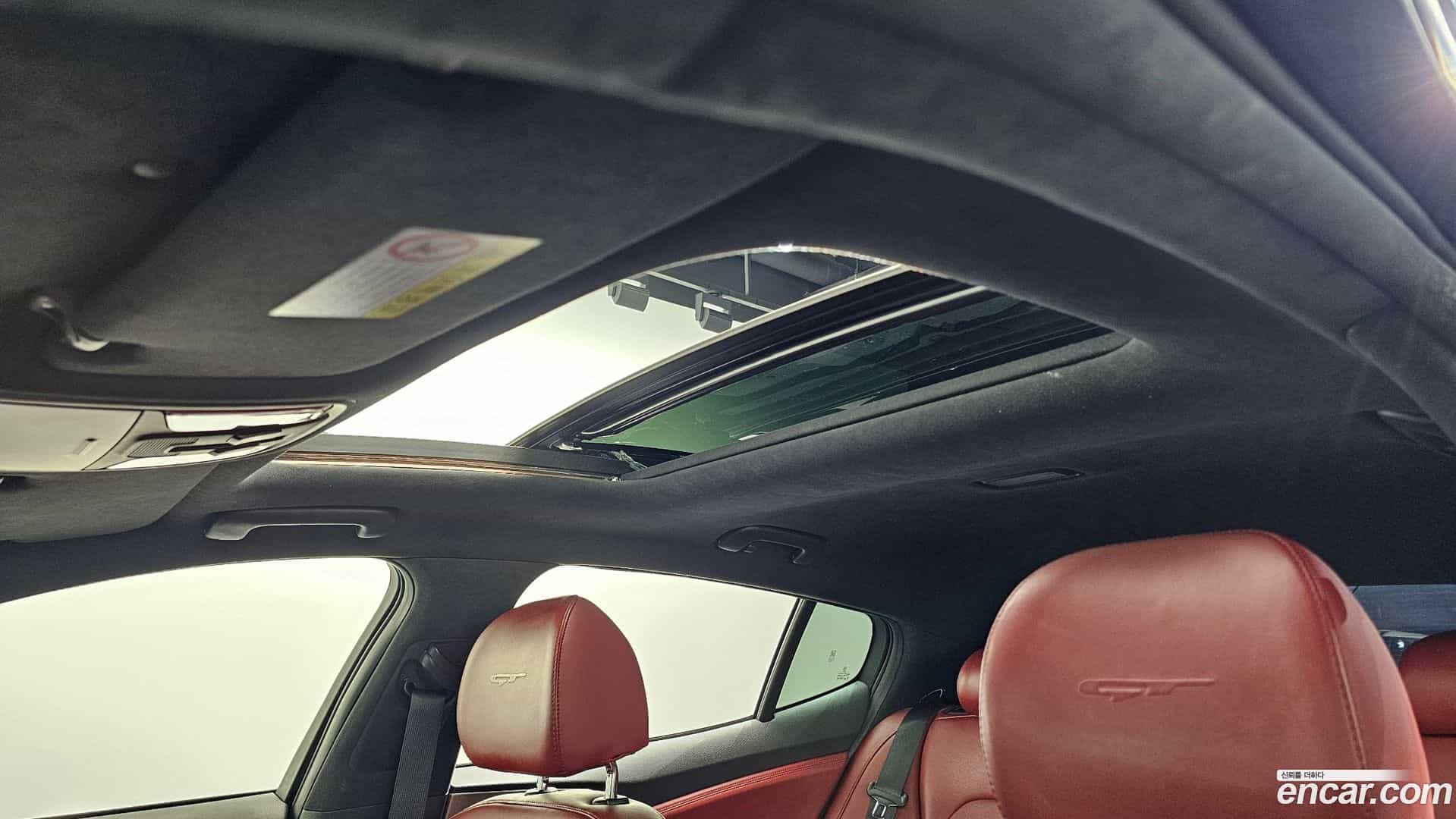 Stinger Kia 2019.1-OPTION-020
