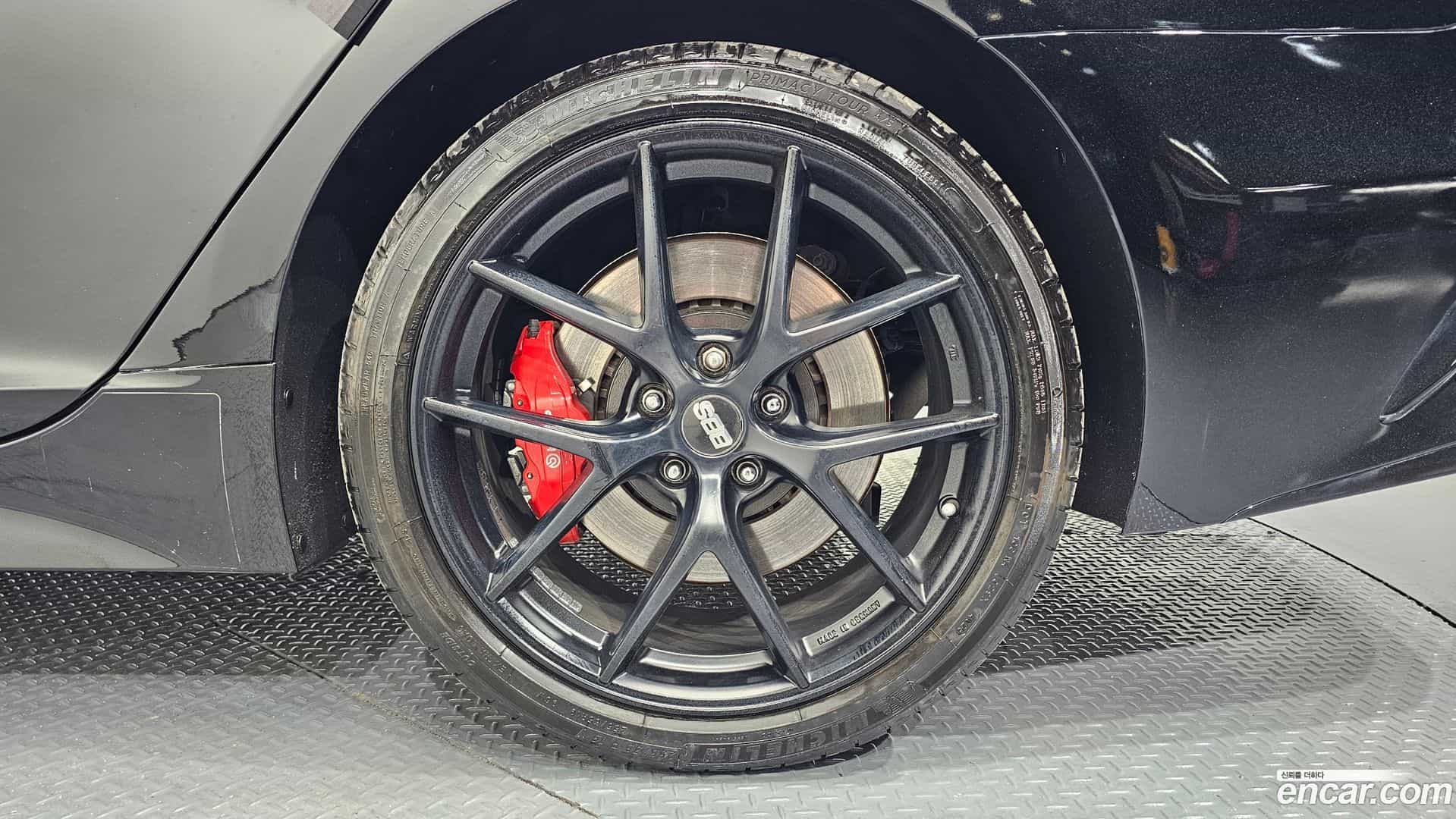 Stinger Kia 2019.1-OUTER-031