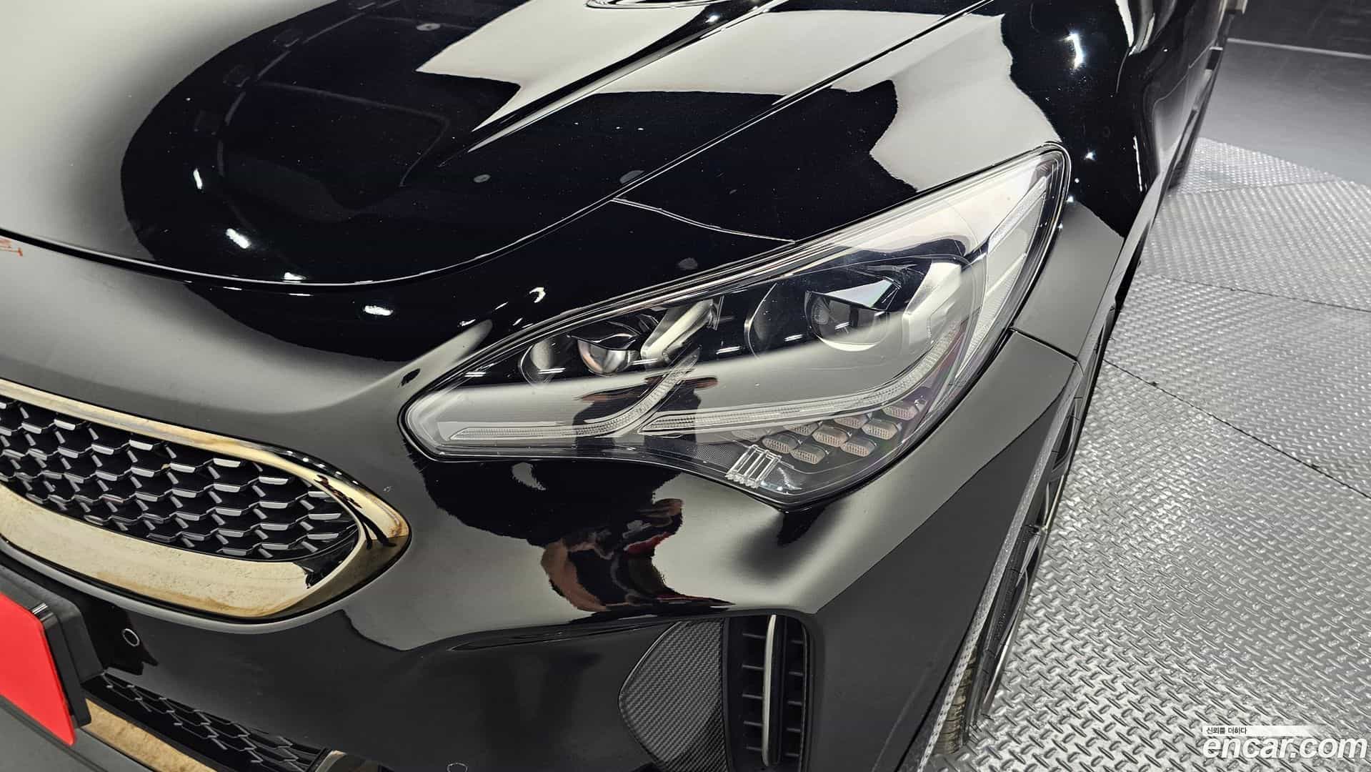 Stinger Kia 2019.1-OUTER-032
