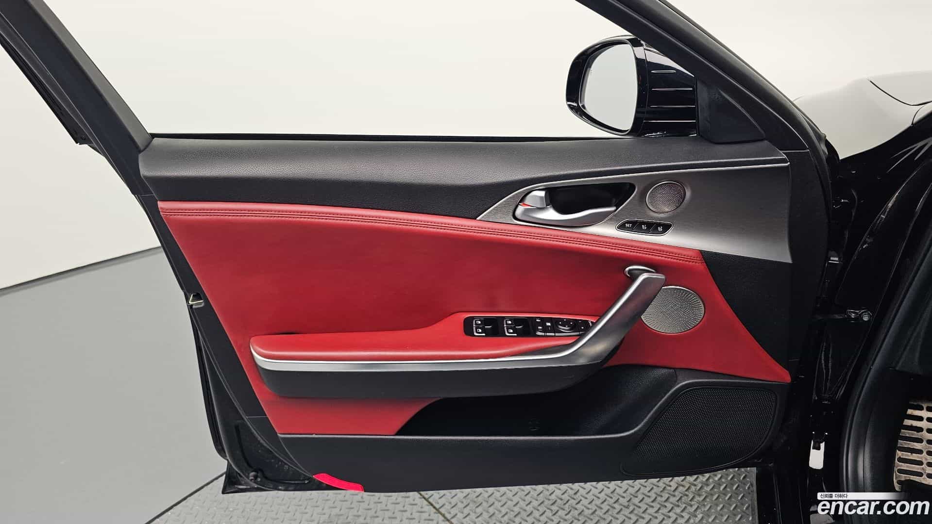 Stinger Kia 2019.1-INNER-034