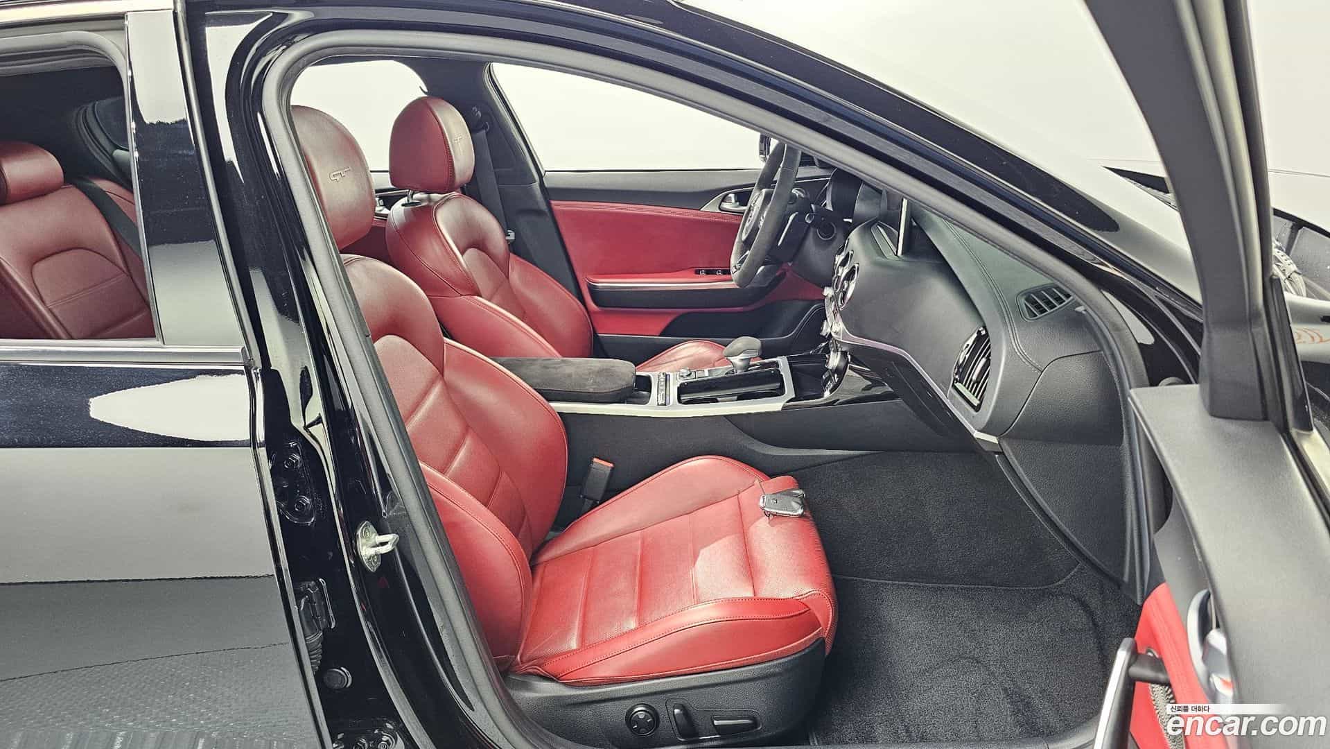 Stinger Kia 2019.1-INNER-036