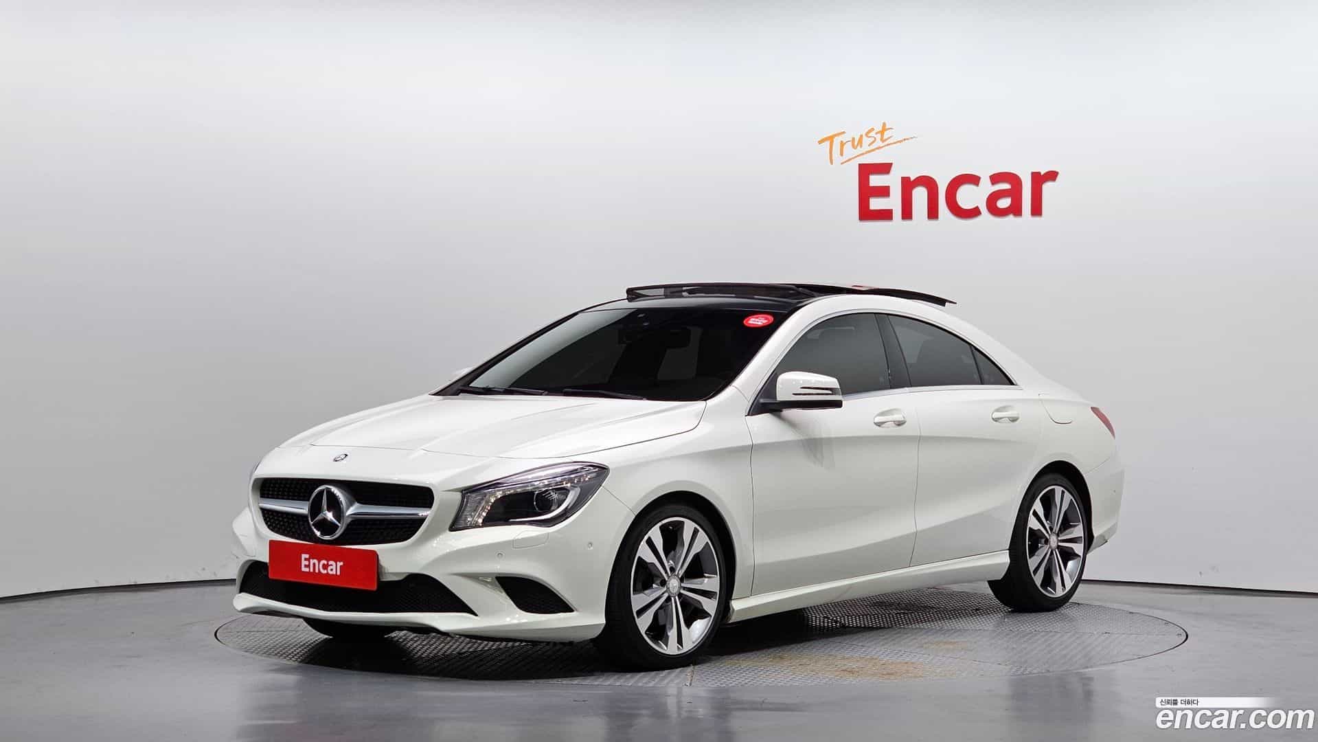 CLA-Class Mercedes-Benz 2016.0-OUTER-001