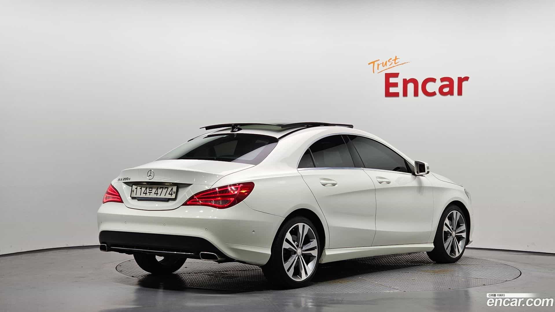 CLA-Class Mercedes-Benz 2016.0-OUTER-002