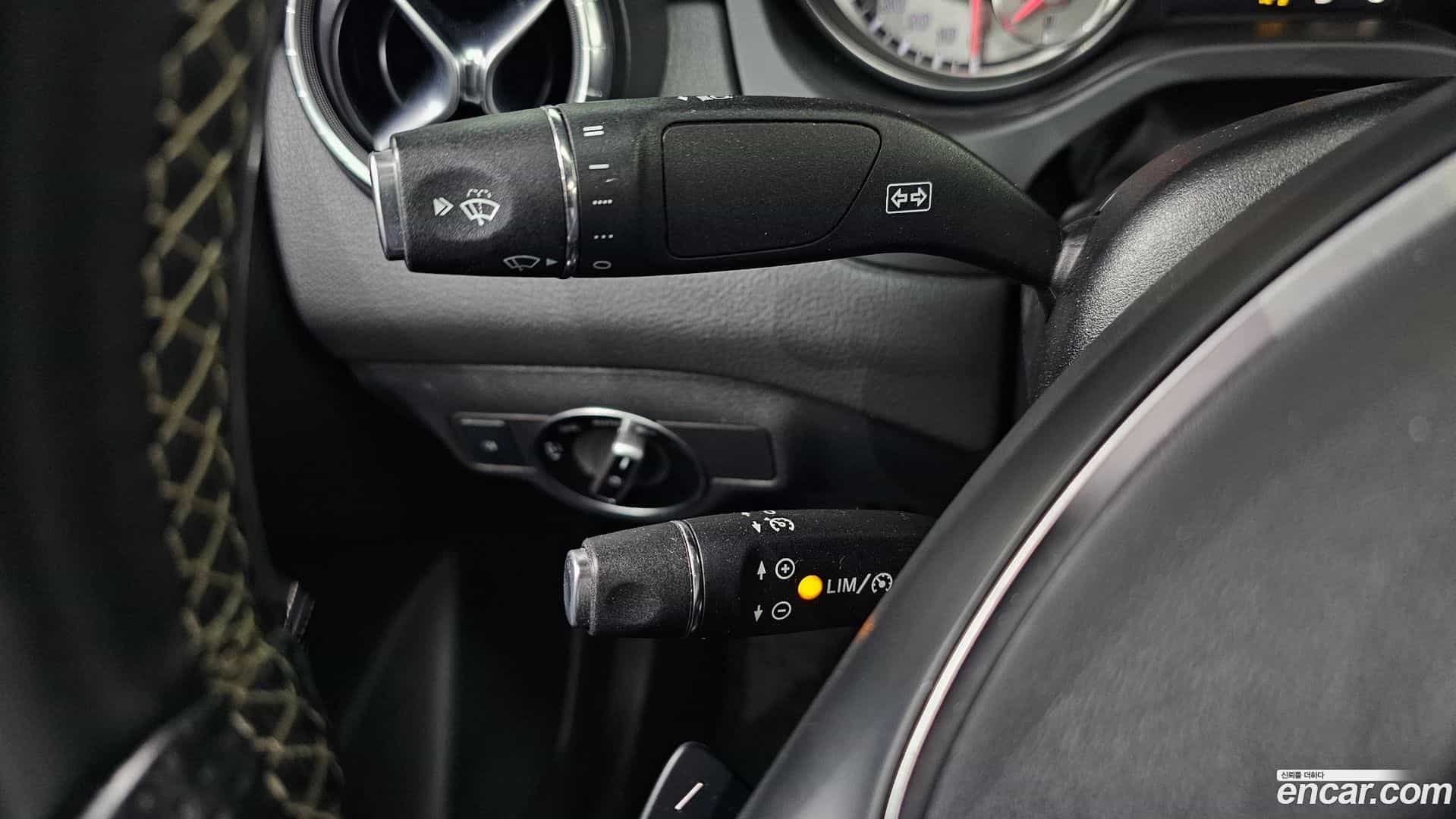 CLA-Class Mercedes-Benz 2016.0-OPTION-019