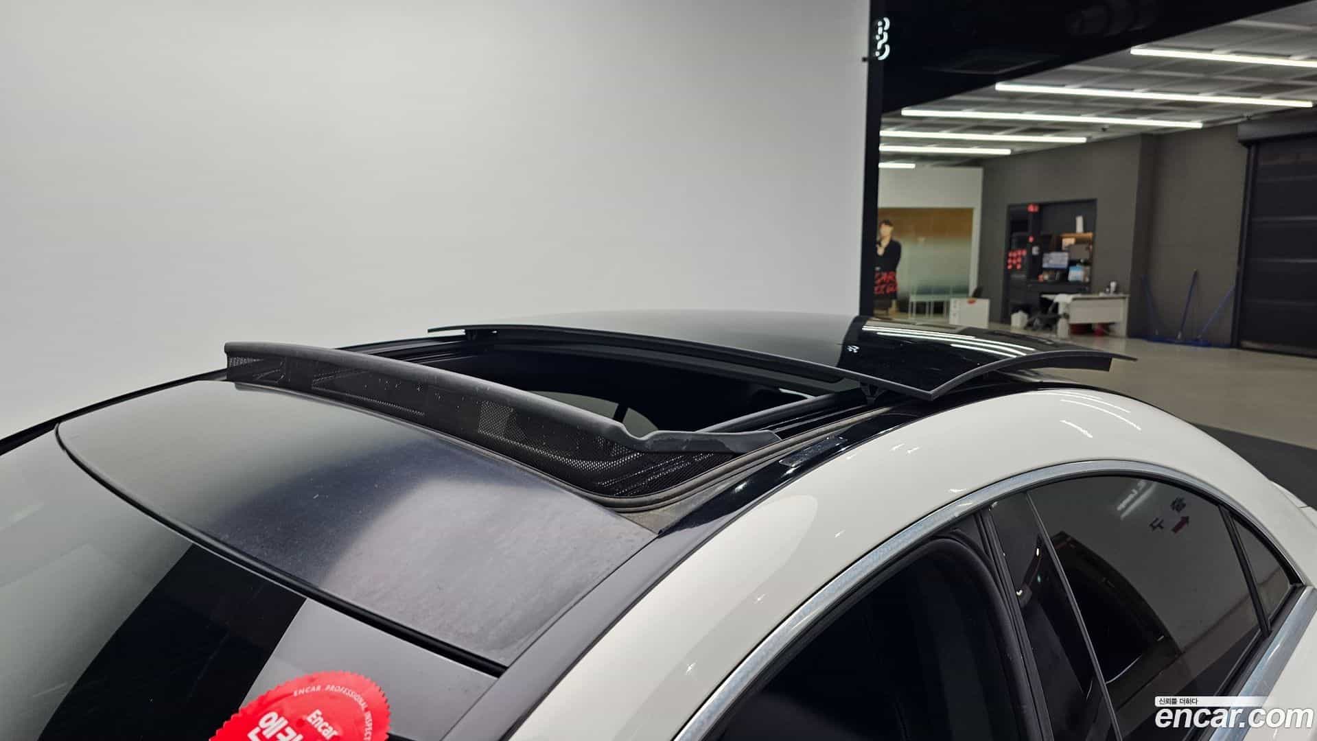 CLA-Class Mercedes-Benz 2016.0-OPTION-023