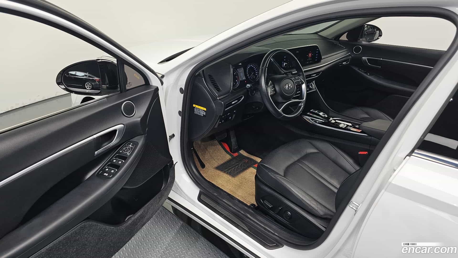 Sonata Hyundai 2019.3-INNER-010