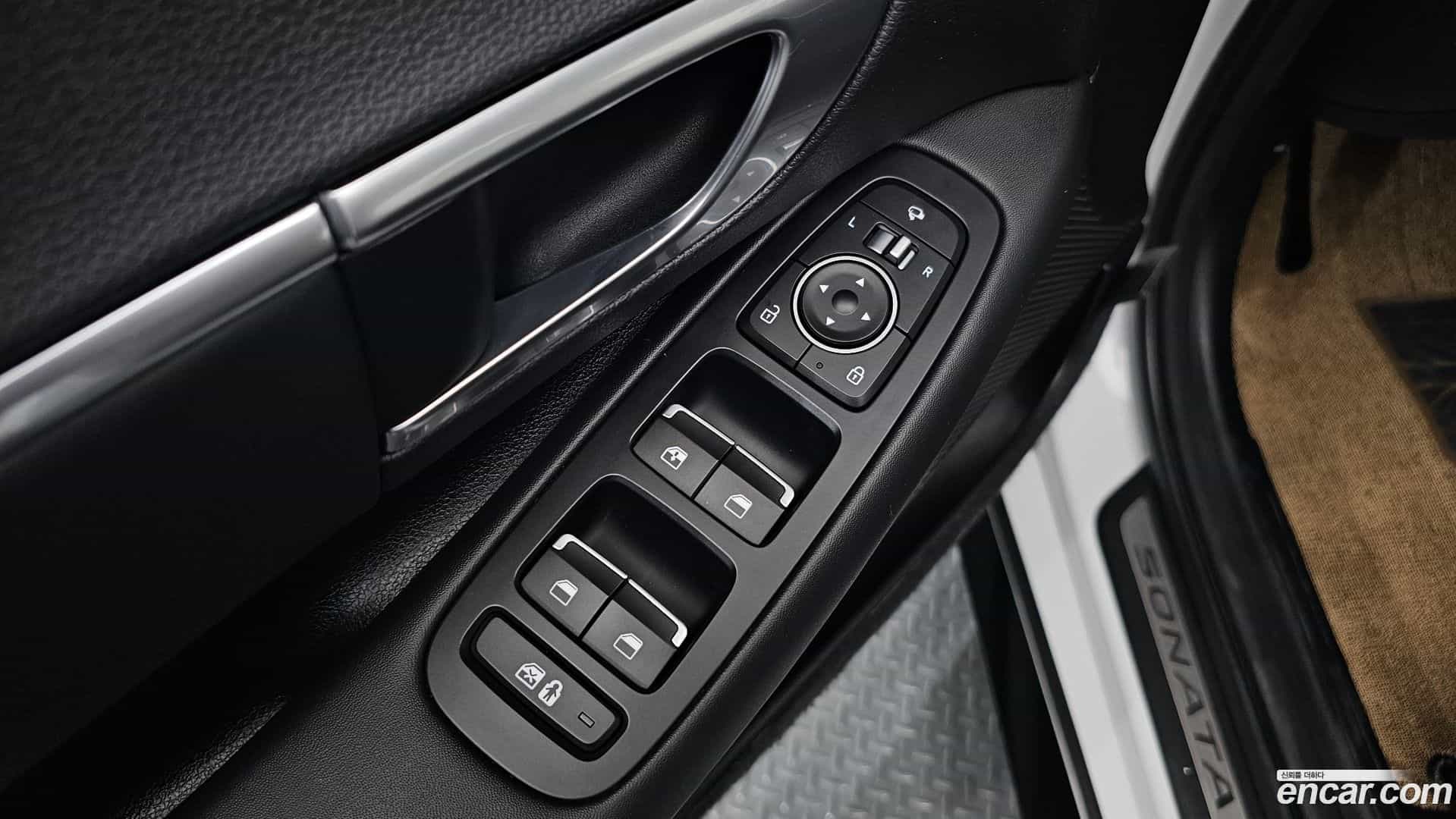 Sonata Hyundai 2019.3-OPTION-017