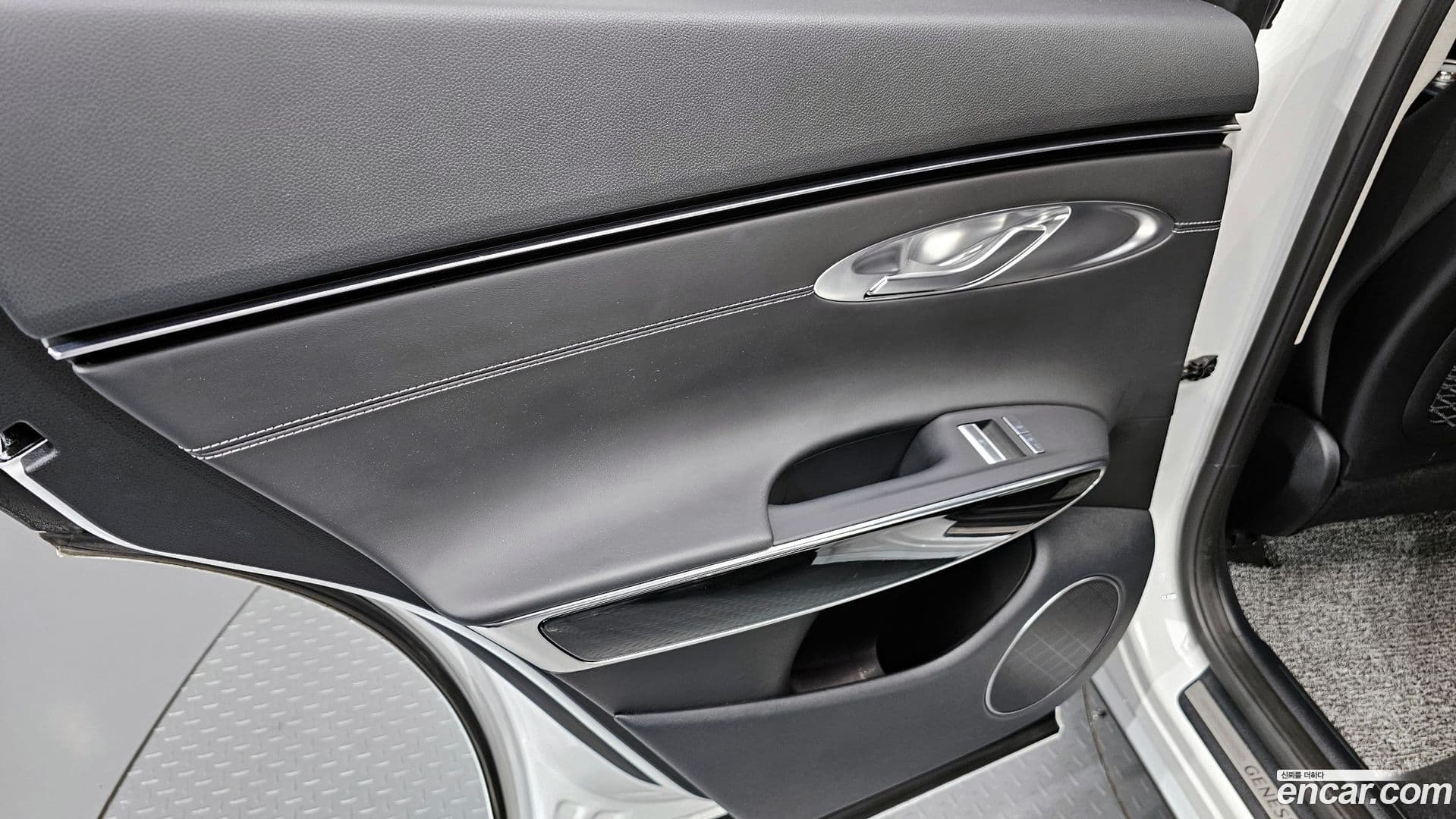 Main__Slider__Photo:GV70 Genesis 2023.1-24