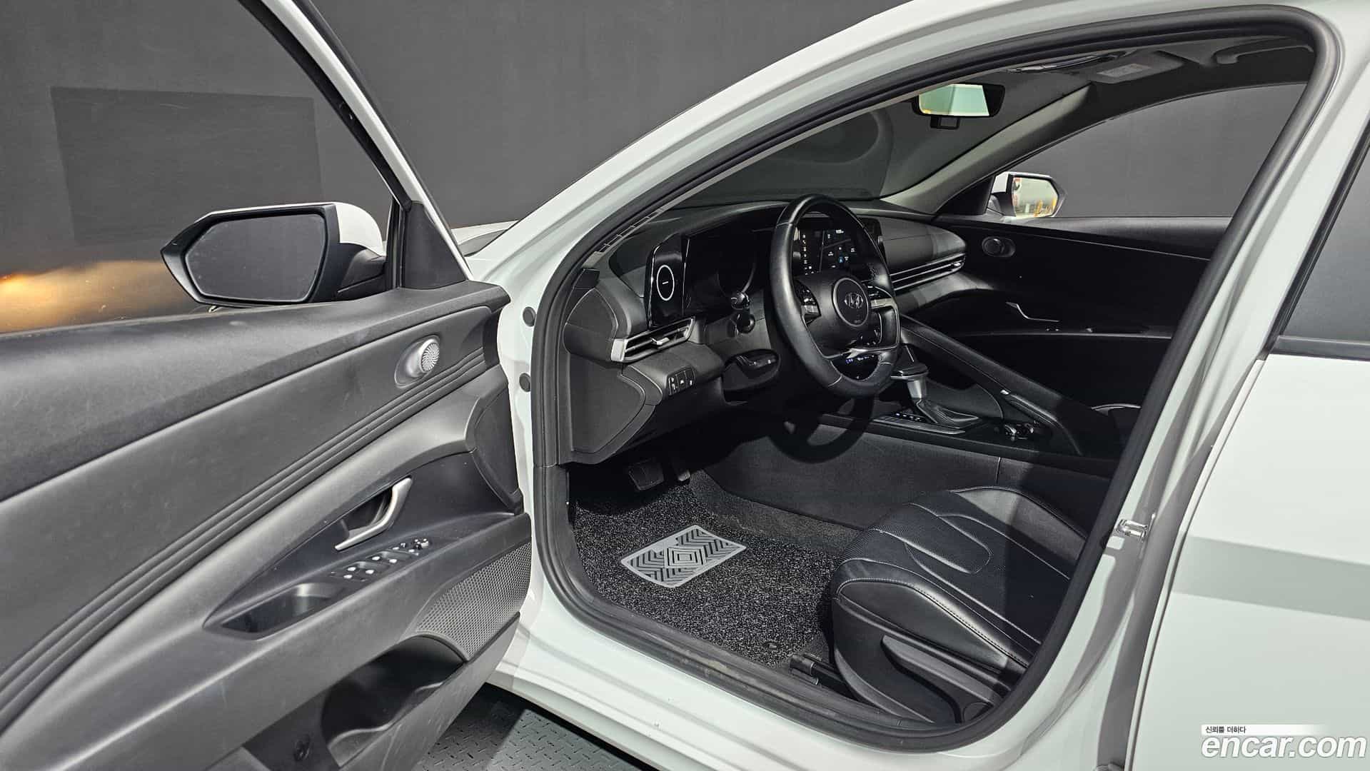 AVANTE Hyundai 2021.9-INNER-010