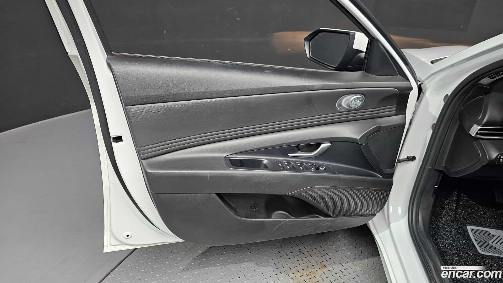 AVANTE Hyundai 2021.9-INNER-034