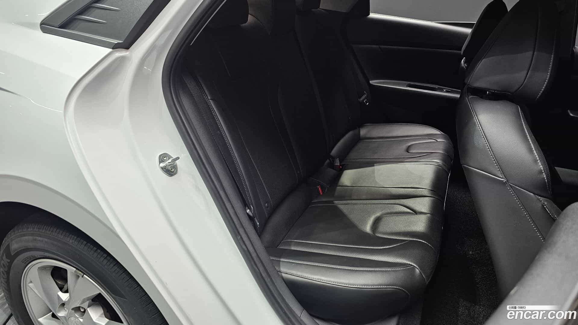 AVANTE Hyundai 2021.9-INNER-036