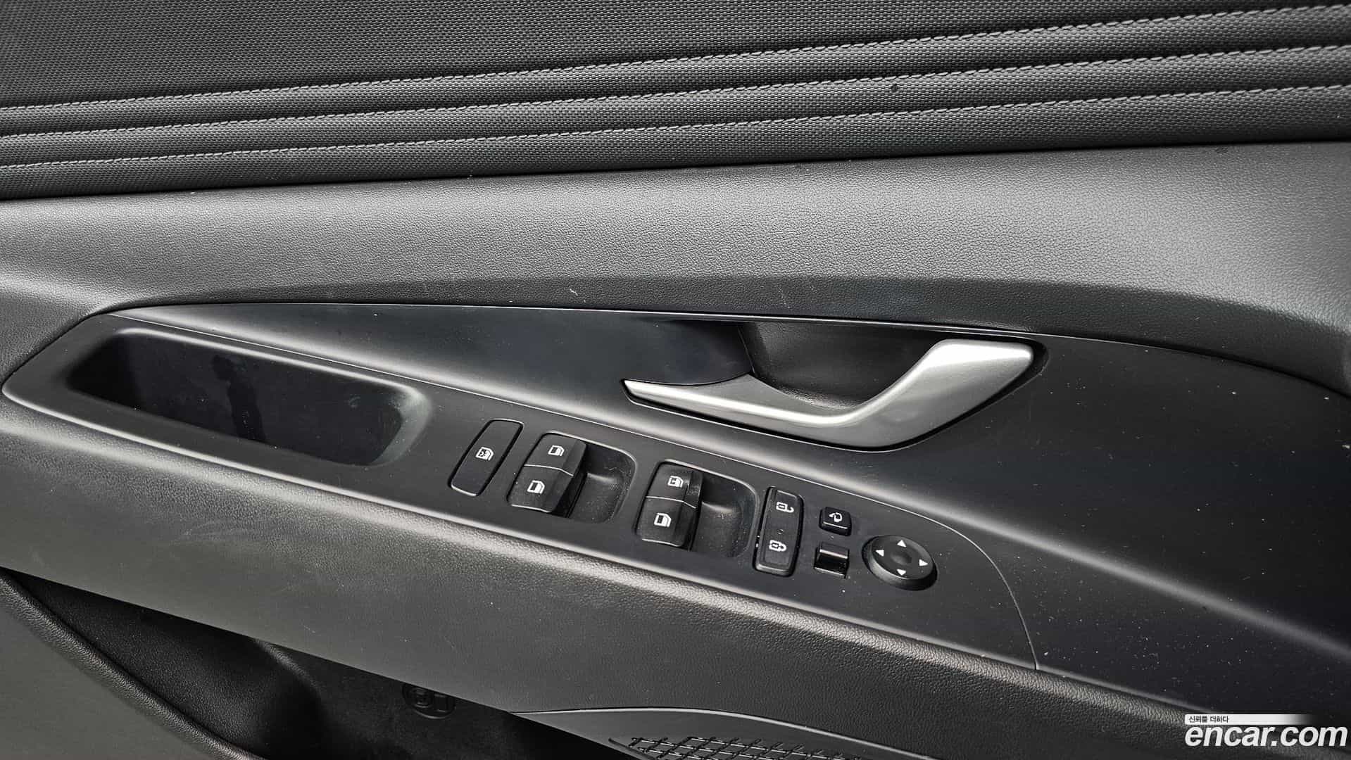 AVANTE Hyundai 2021.9-OPTION-042