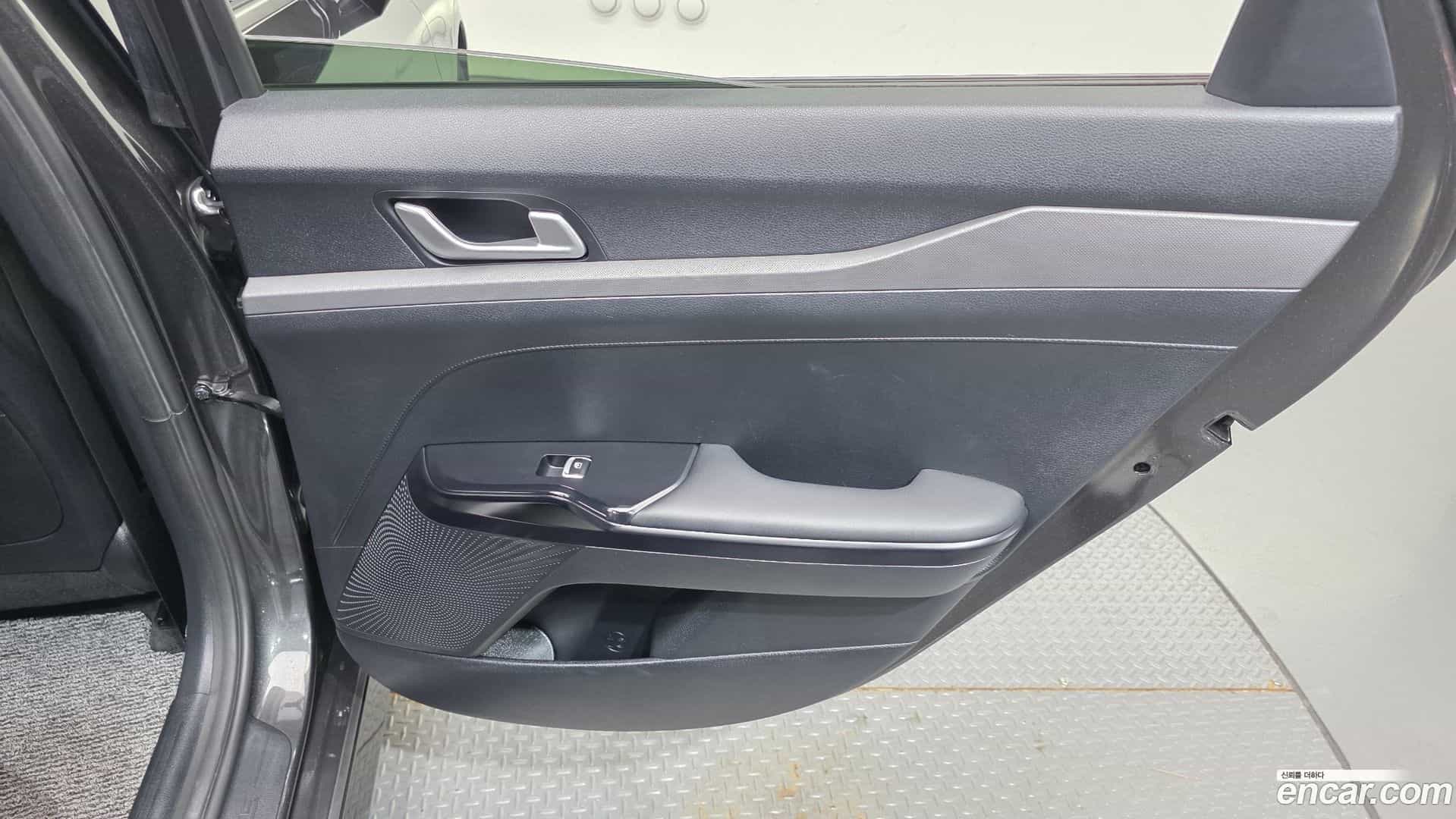 K5 Kia 2023.10-INNER-035