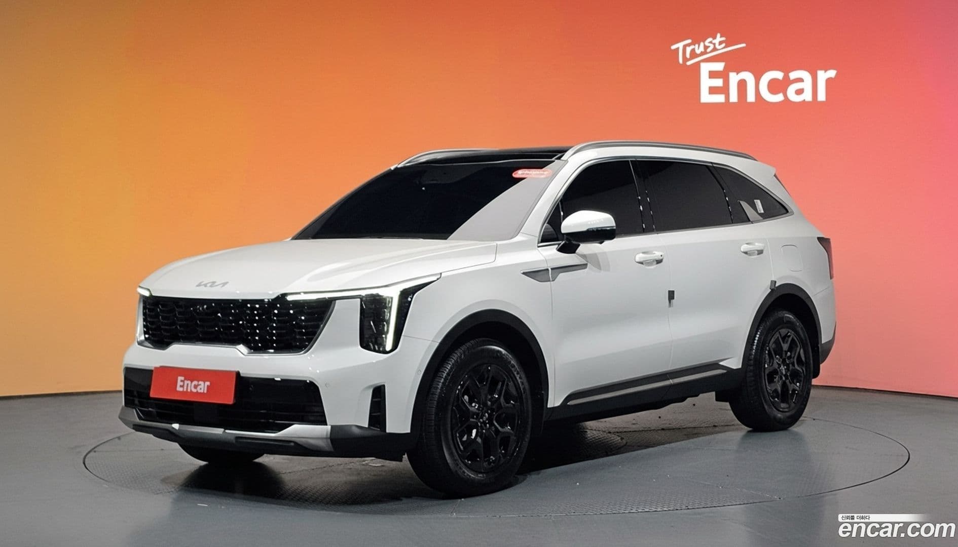 Main__Slider__Photo:Sorento Kia 2024.10-0
