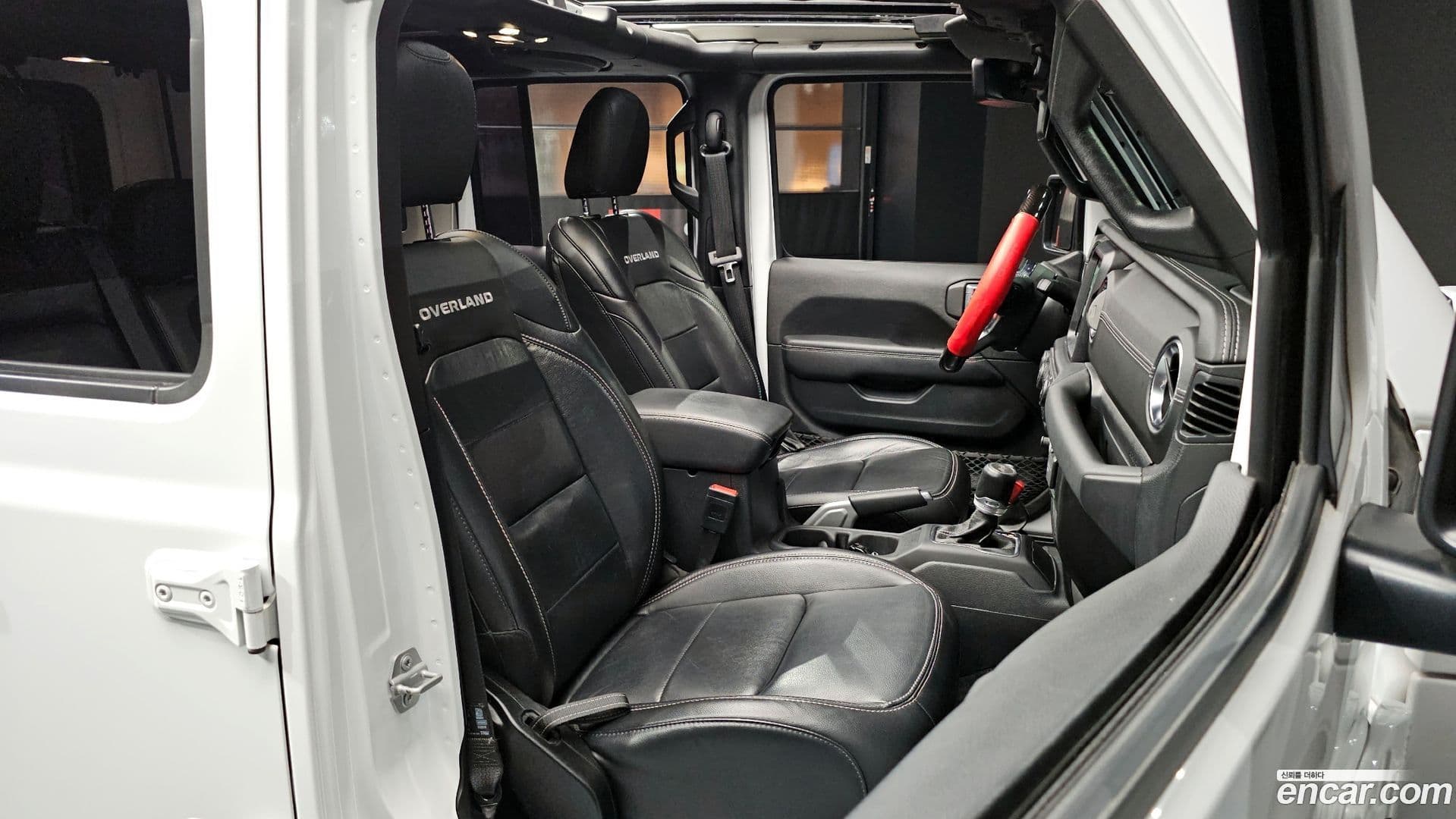 Main__Slider__Photo:Wrangler Jeep 2020.8-11