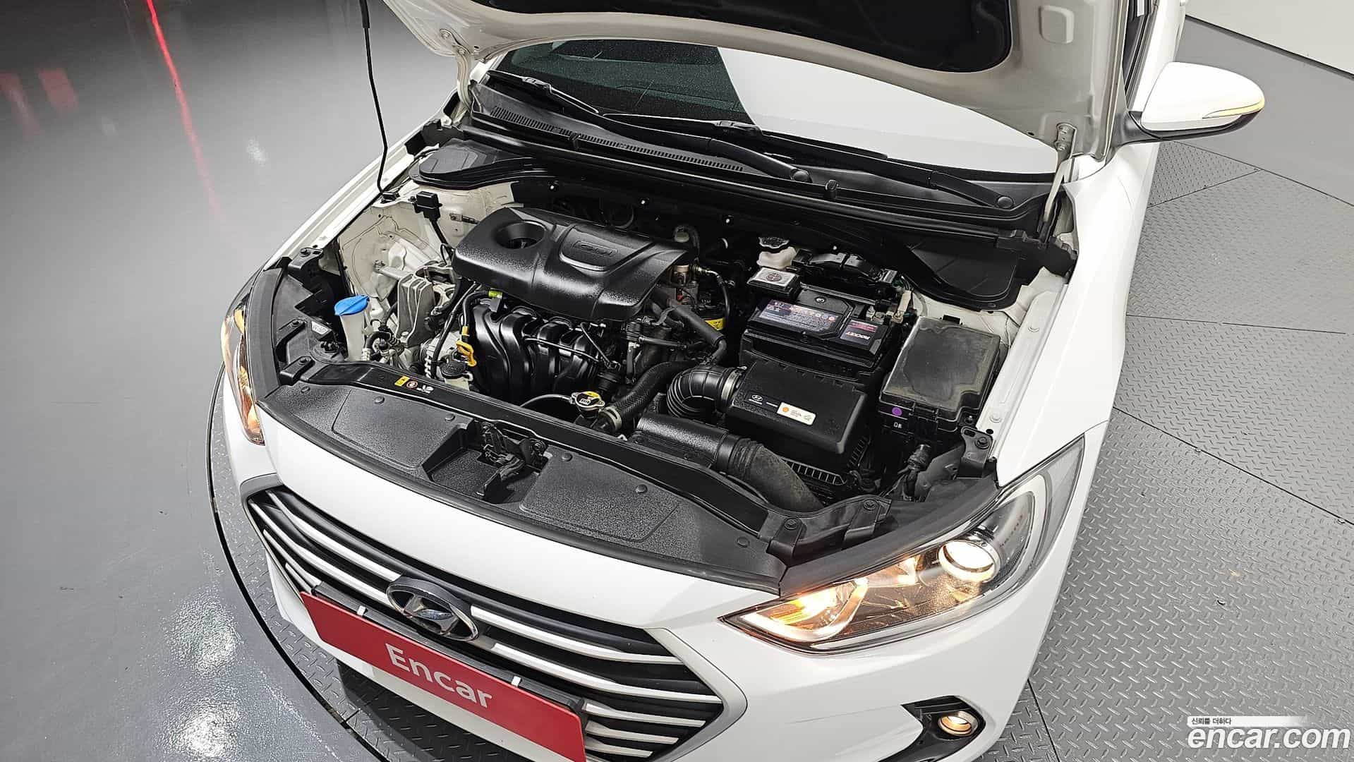 AVANTE Hyundai 2017.11-OUTER-006