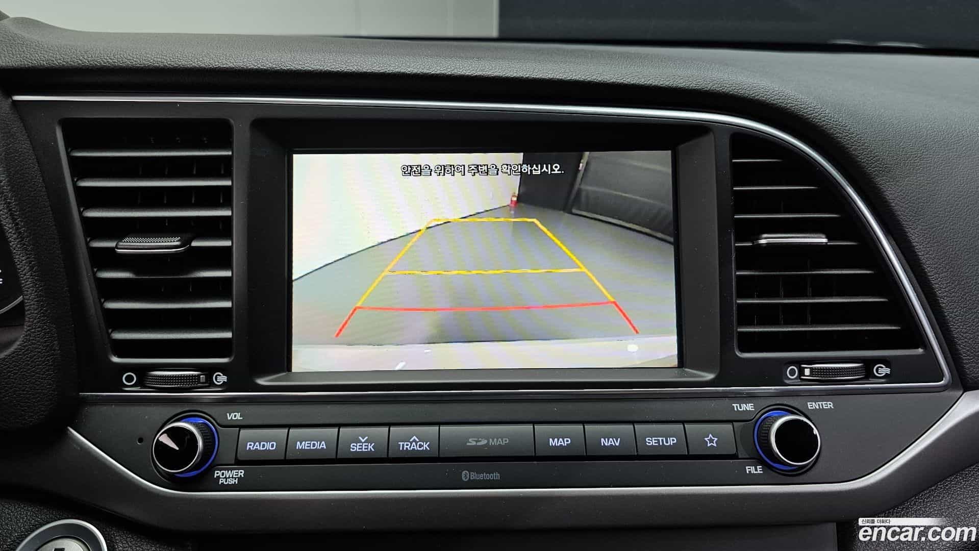 AVANTE Hyundai 2017.11-OPTION-018