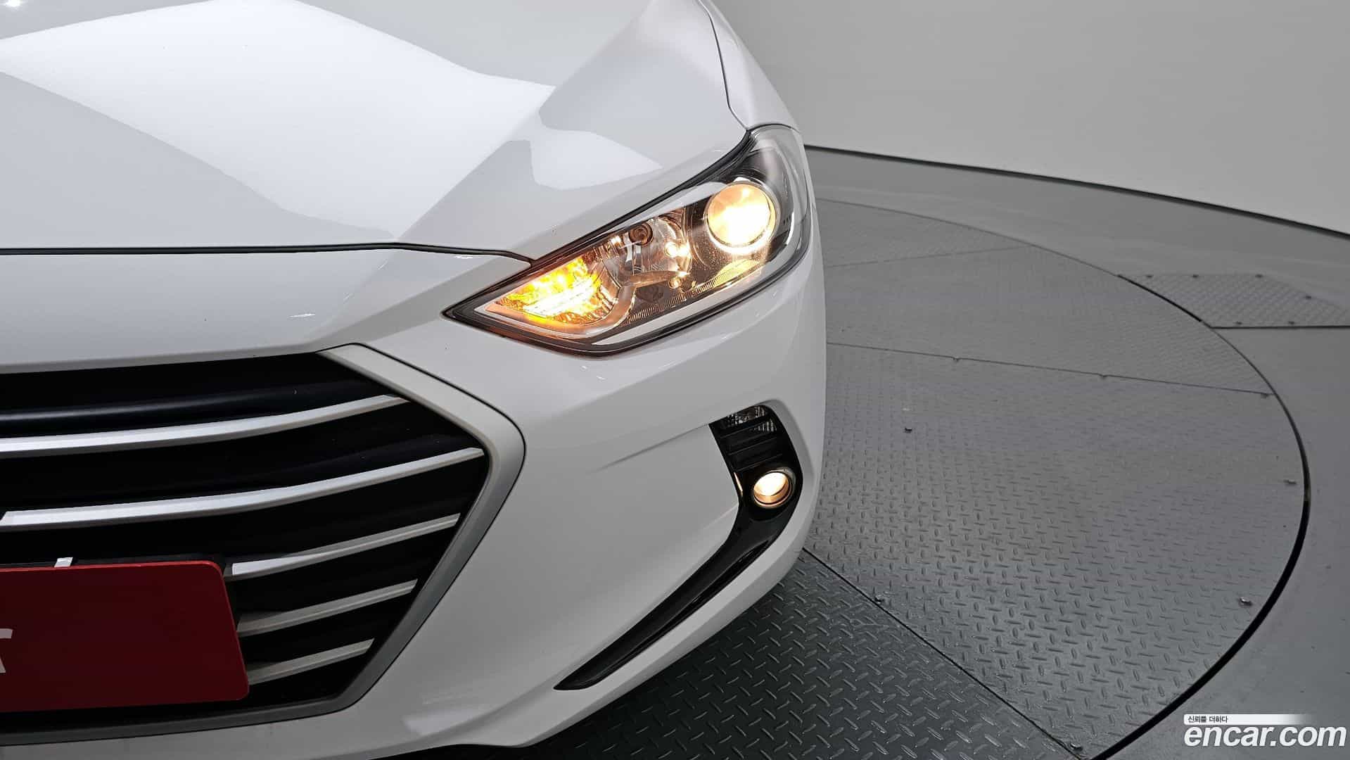 AVANTE Hyundai 2017.11-OUTER-032