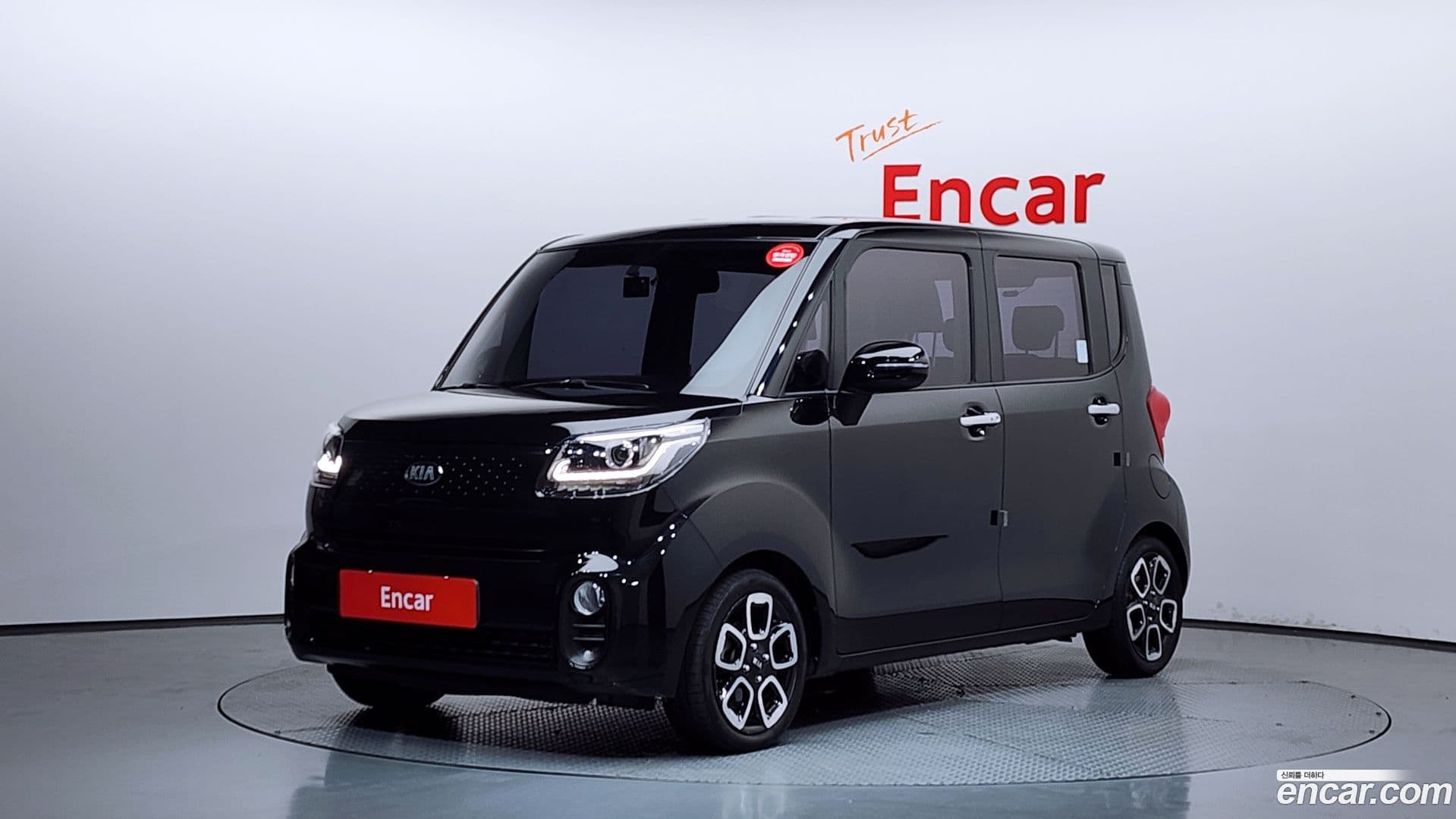Main__Slider__Photo:RAY Kia 2021.2-0