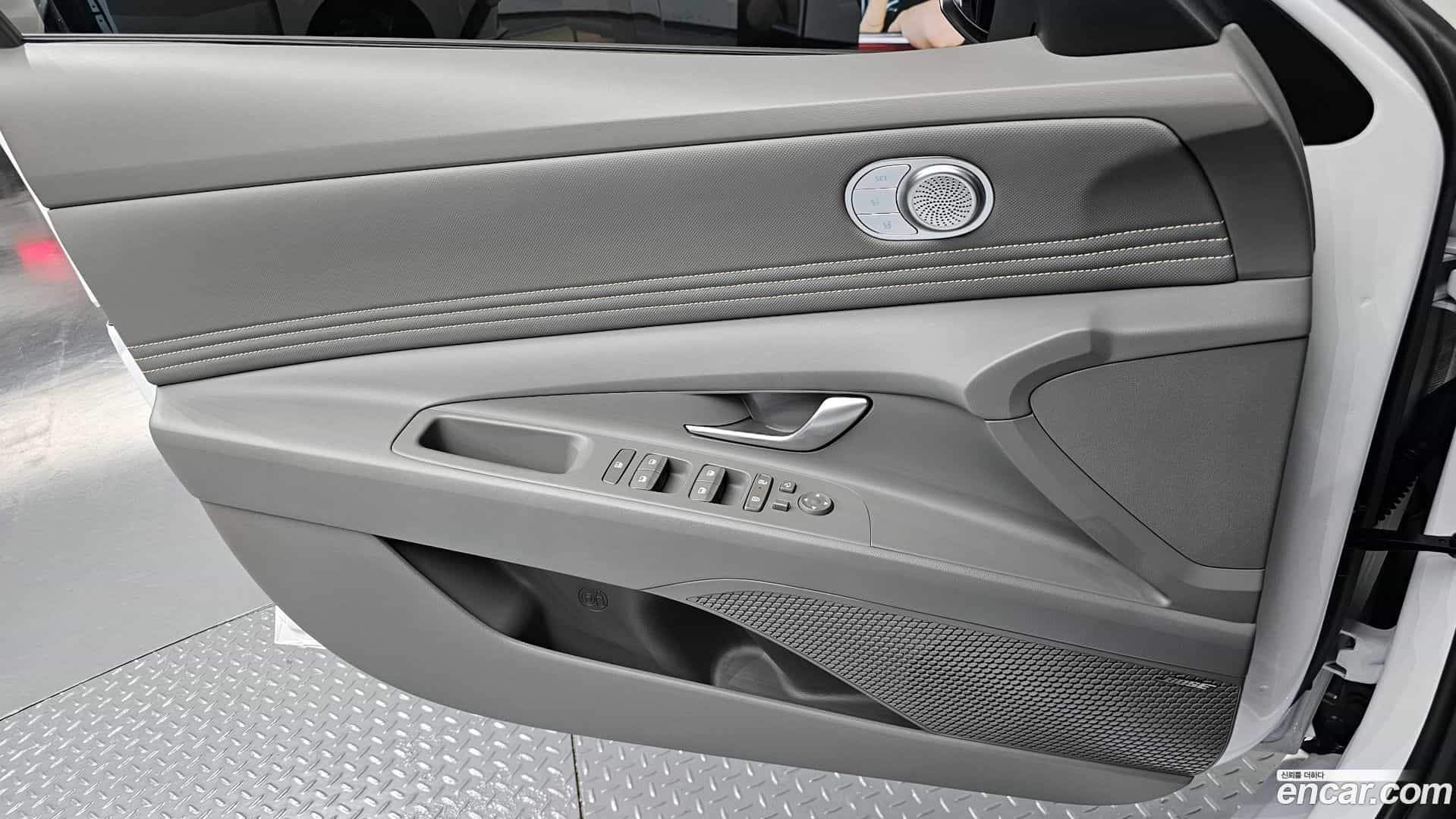 AVANTE Hyundai 2025.10-INNER-034