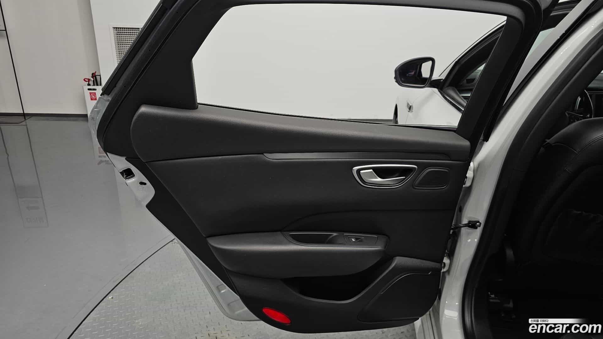 SM6 Renault Korea 2020.5-INNER-035