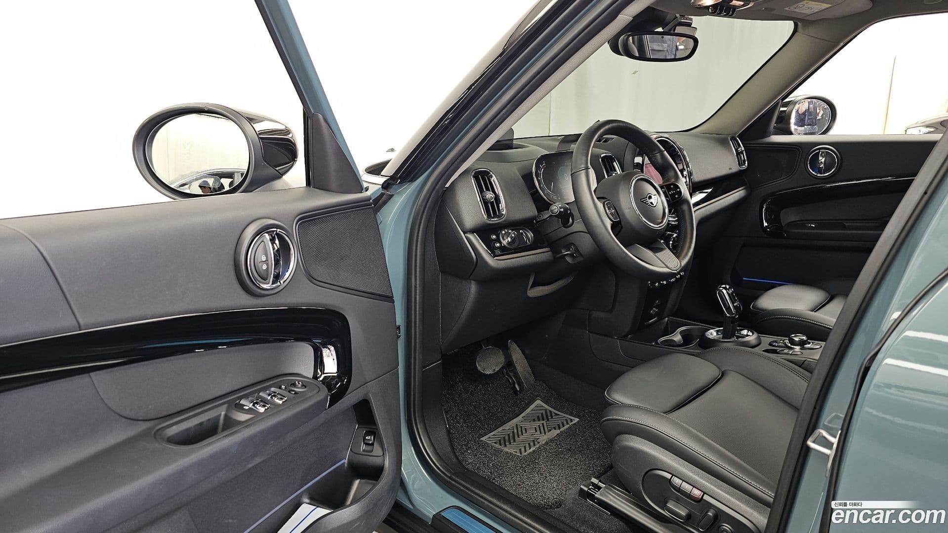 Main__Slider__Photo:Countryman Mini 2022.8-9