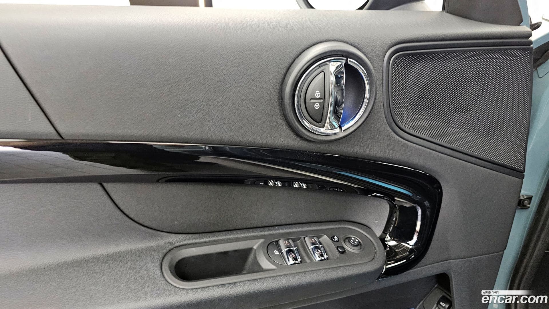 Main__Slider__Photo:Countryman Mini 2022.8-27