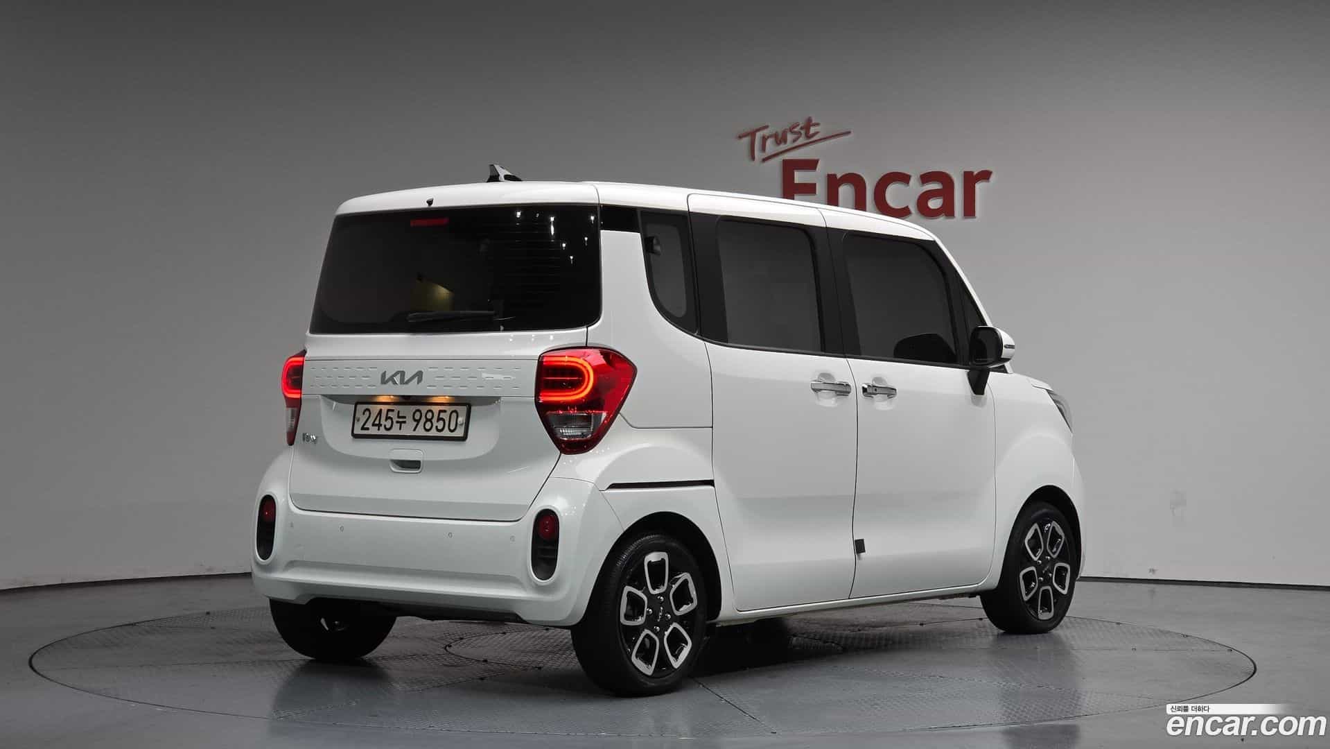 RAY Kia 2022.2-OUTER-002
