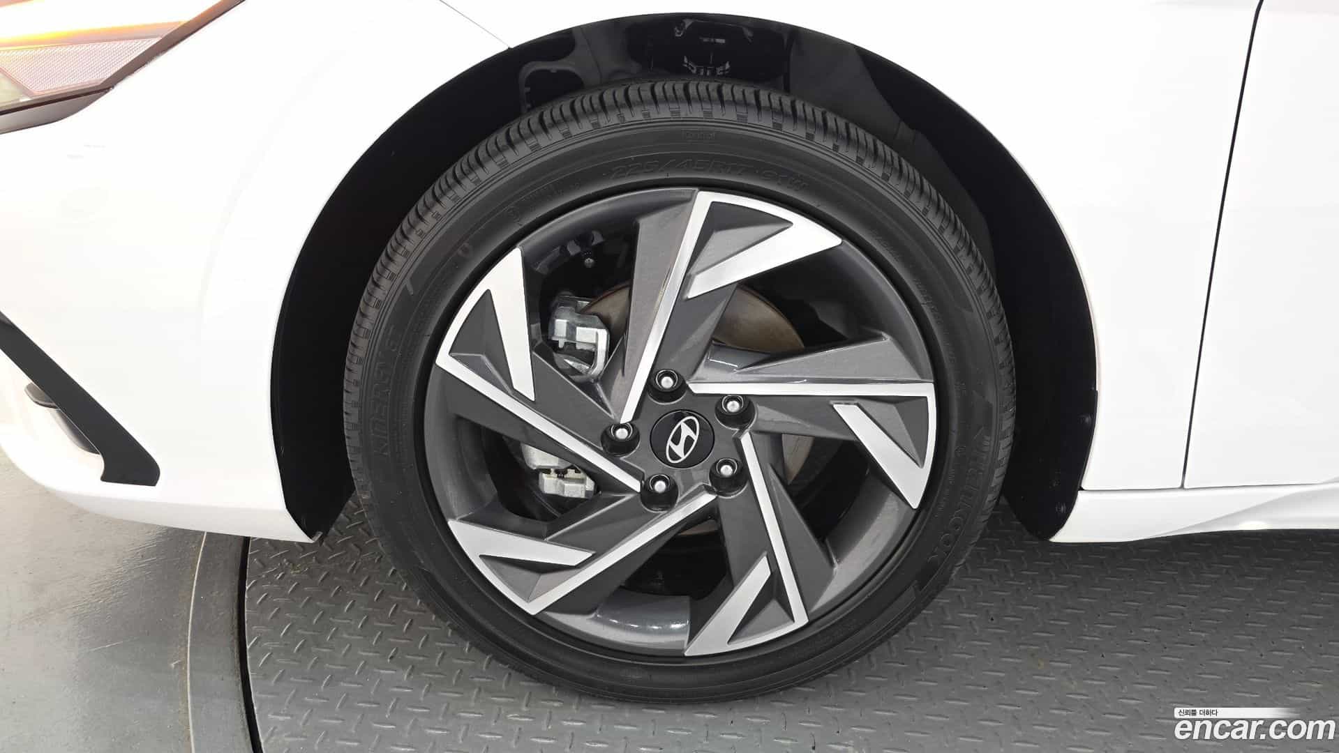 AVANTE Hyundai 2024.3-OUTER-005