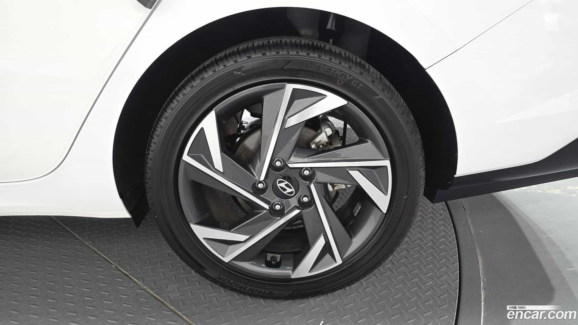 AVANTE Hyundai 2024.3-OUTER-031