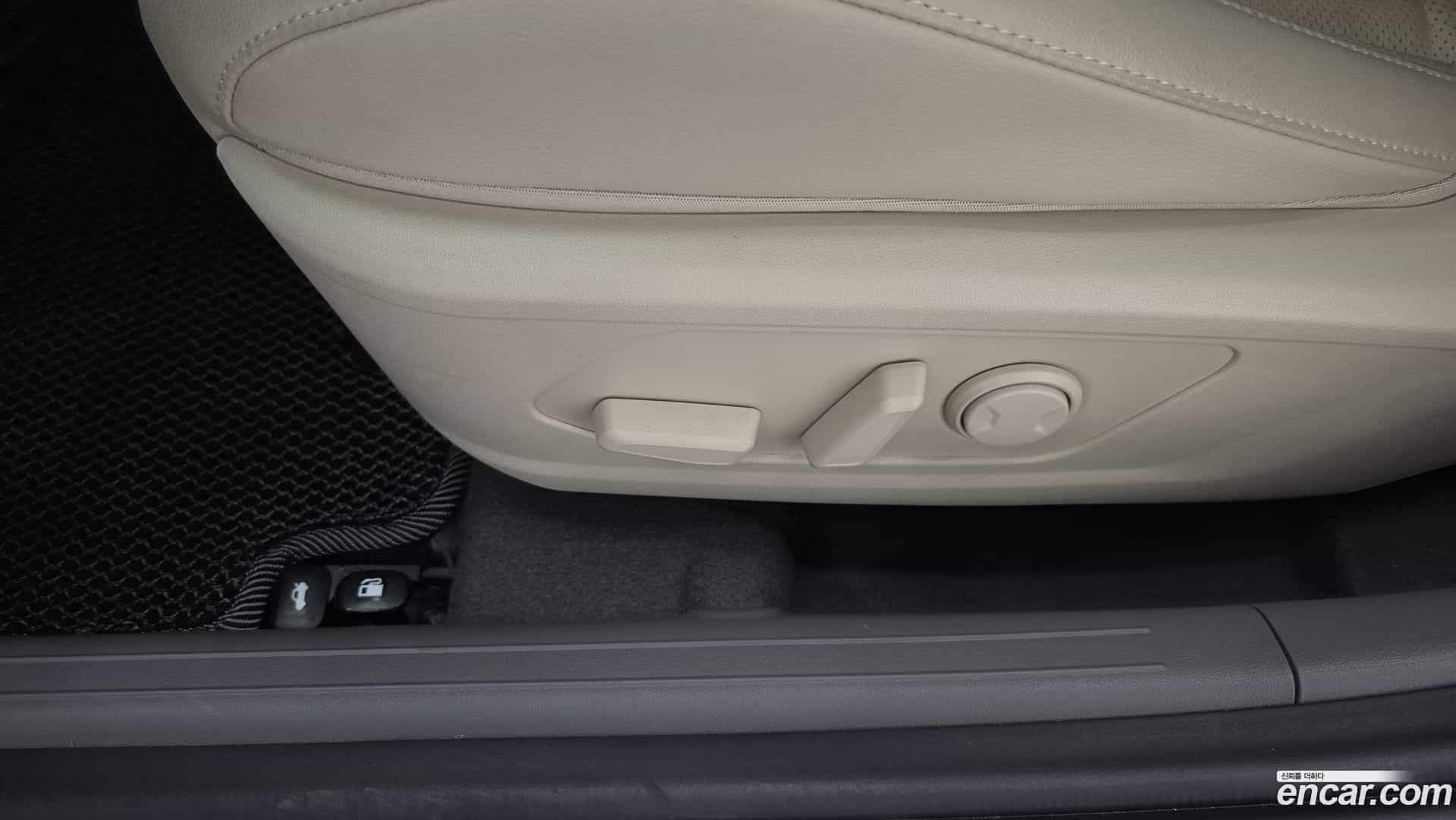 AVANTE Hyundai 2024.3-OPTION-043