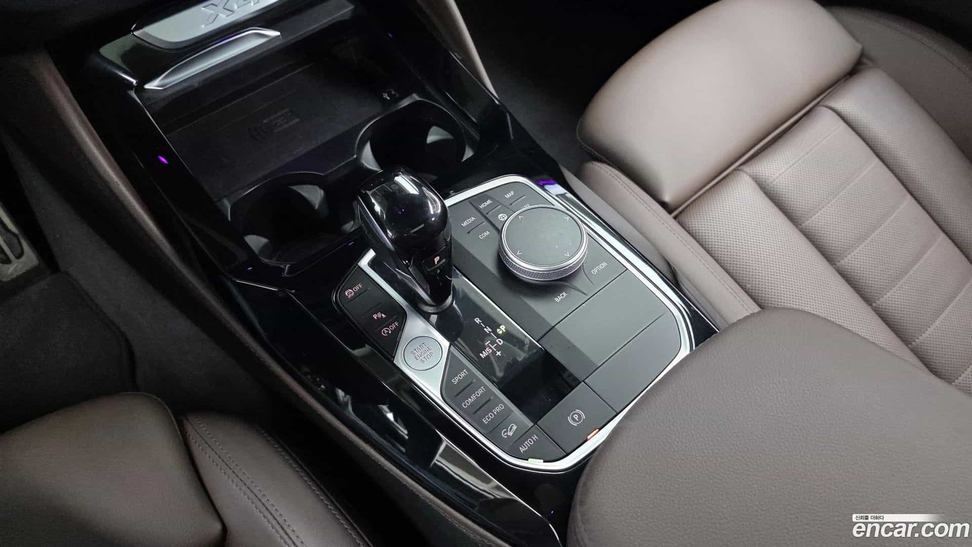 X4 BMW 2023.1-INNER-009