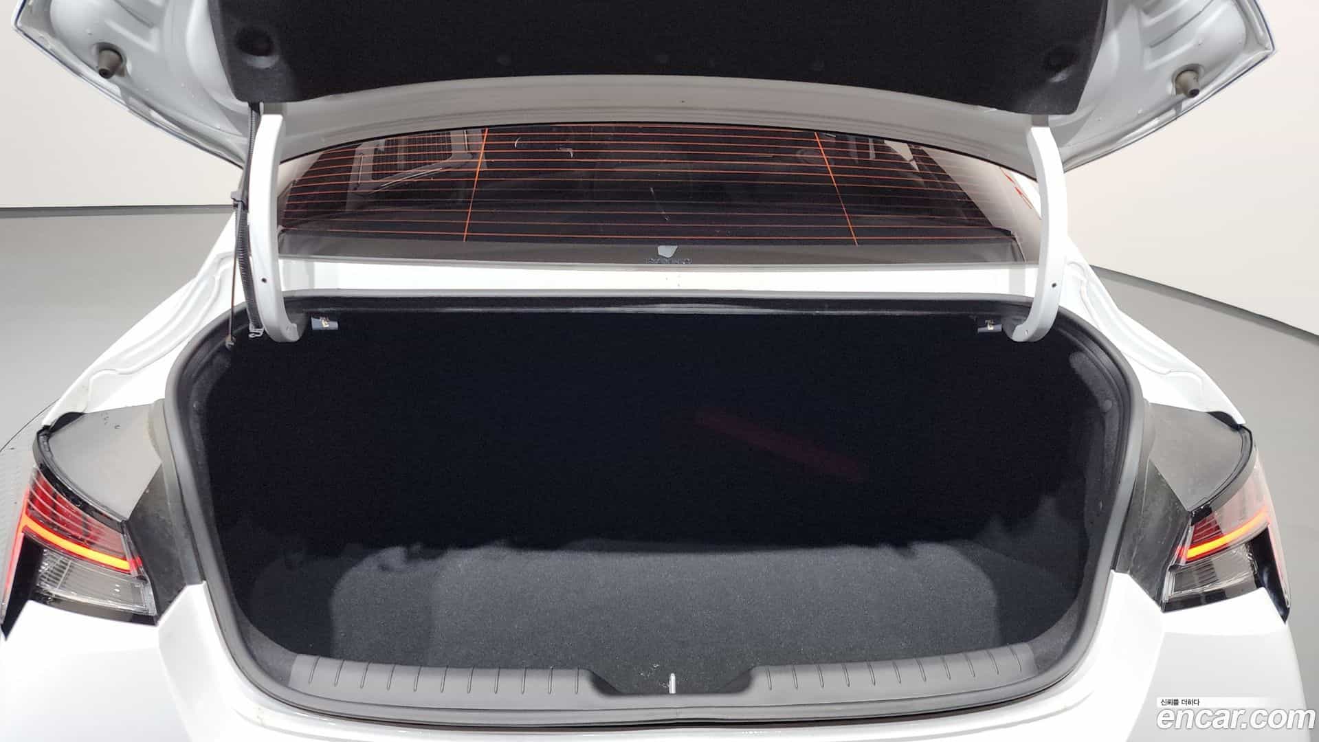 AVANTE Hyundai 2023.8-OPTION-022